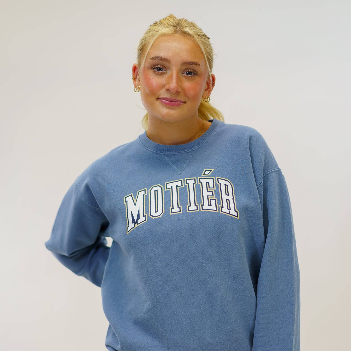 The University Garment Dyed Crewneck (Skyway)