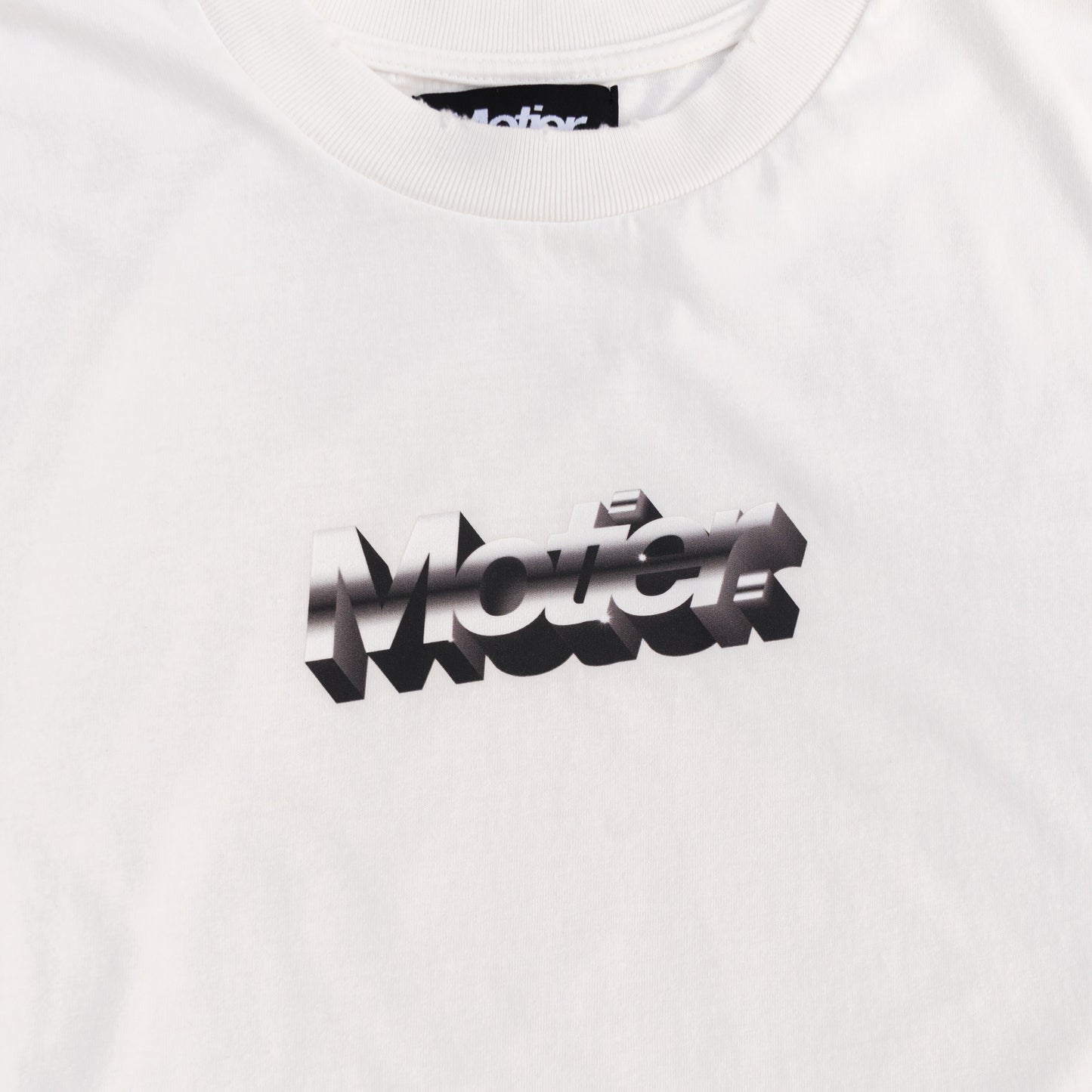 The Ellington Chrome Luxe Tee (Blanc) - Motier Lafayette