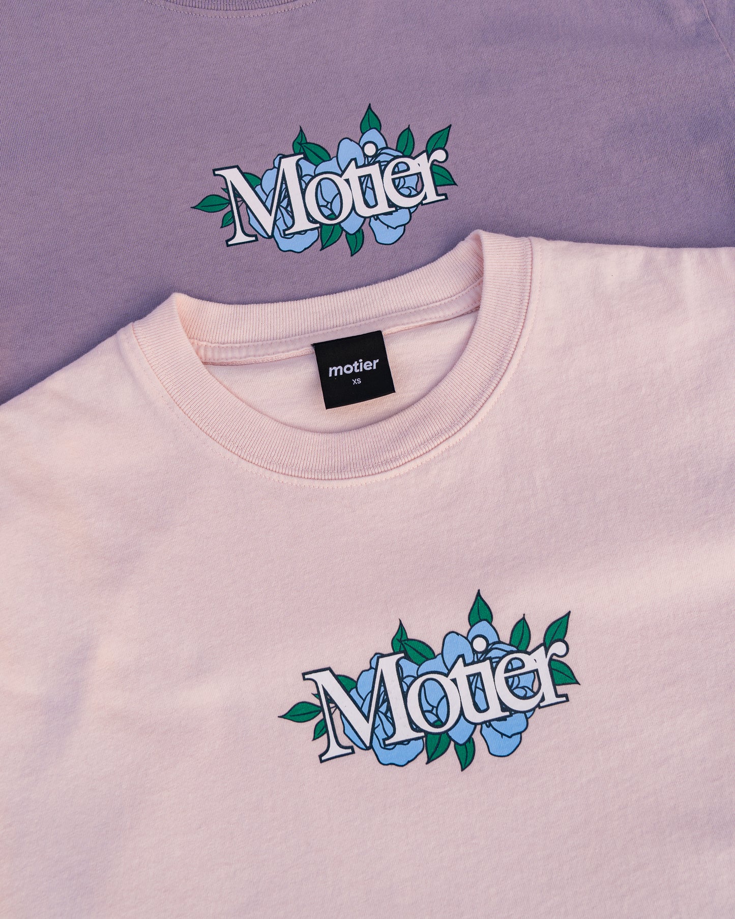 The Spring Floral Luxe Tee (Lavender Grey) - Motier Lafayette