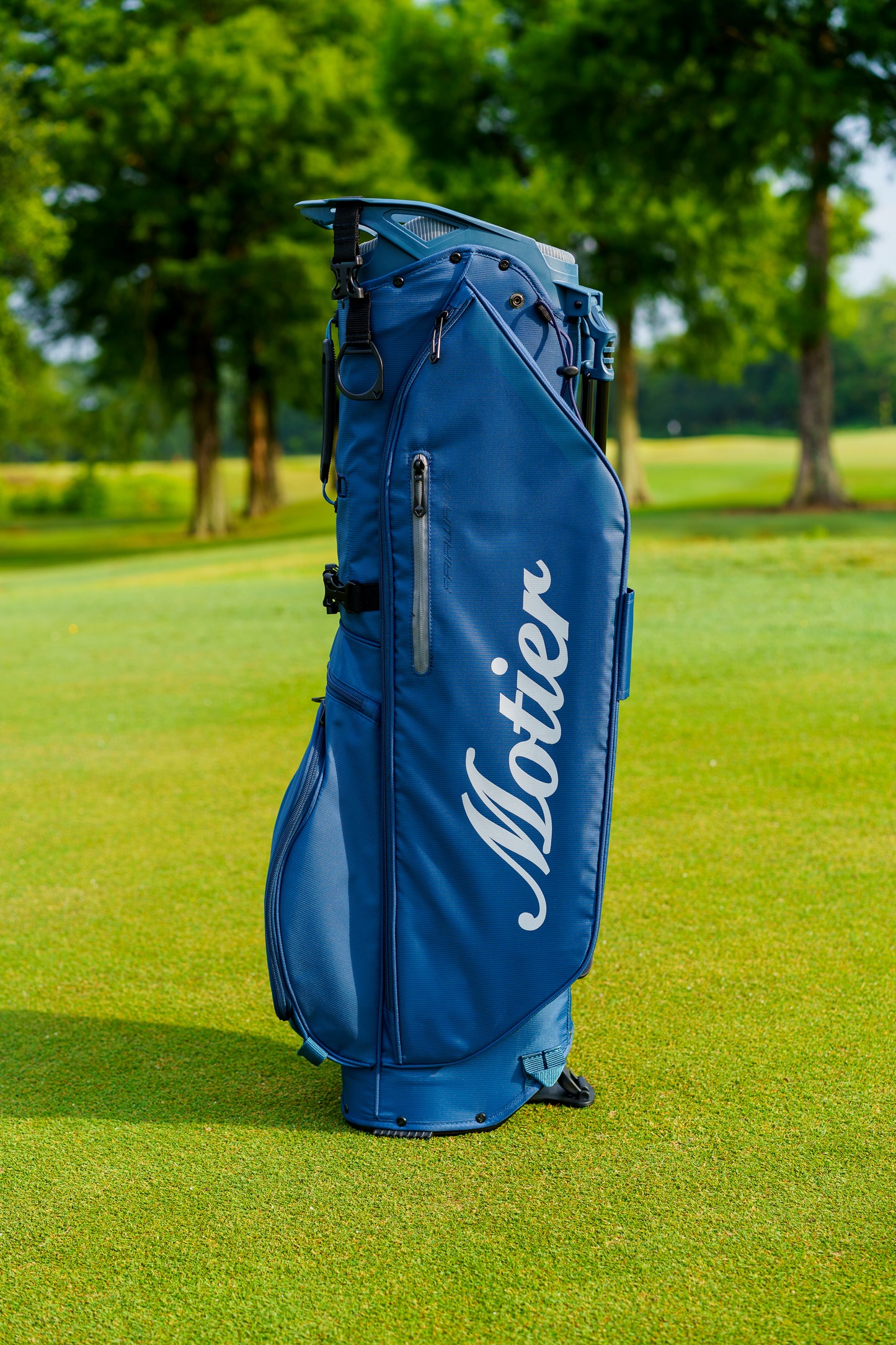 The Motier Fairway C Callaway Tour Golf Bag (Navy)