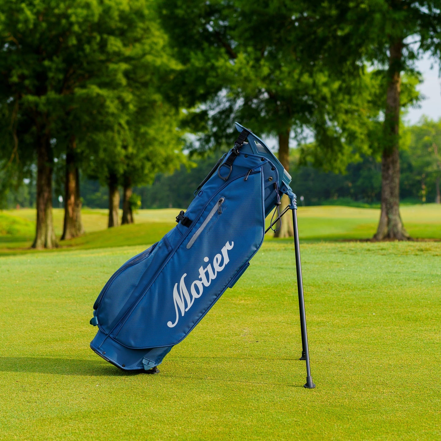 The Motier Fairway C Callaway Tour Golf Bag (Navy)