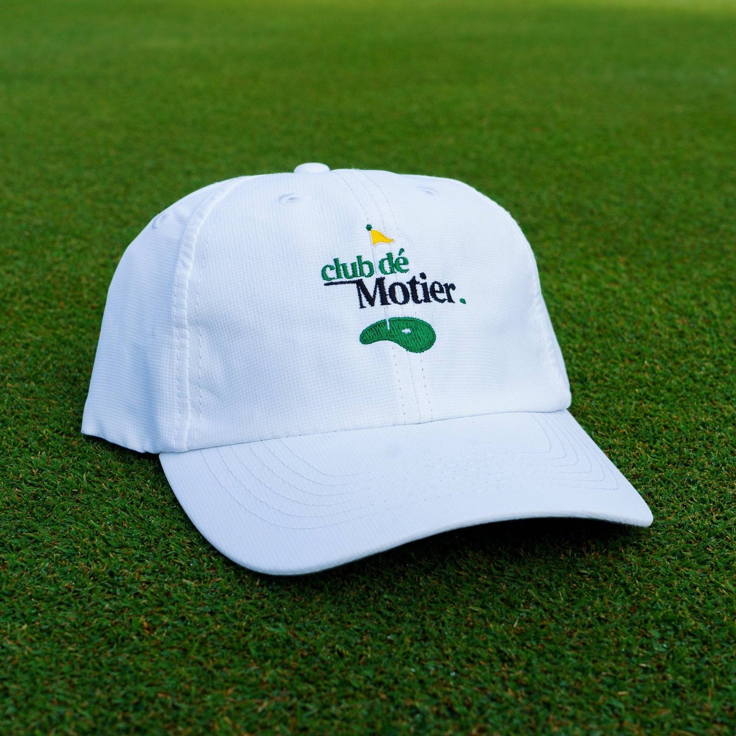 The Club de Motier Performance Hat (White)