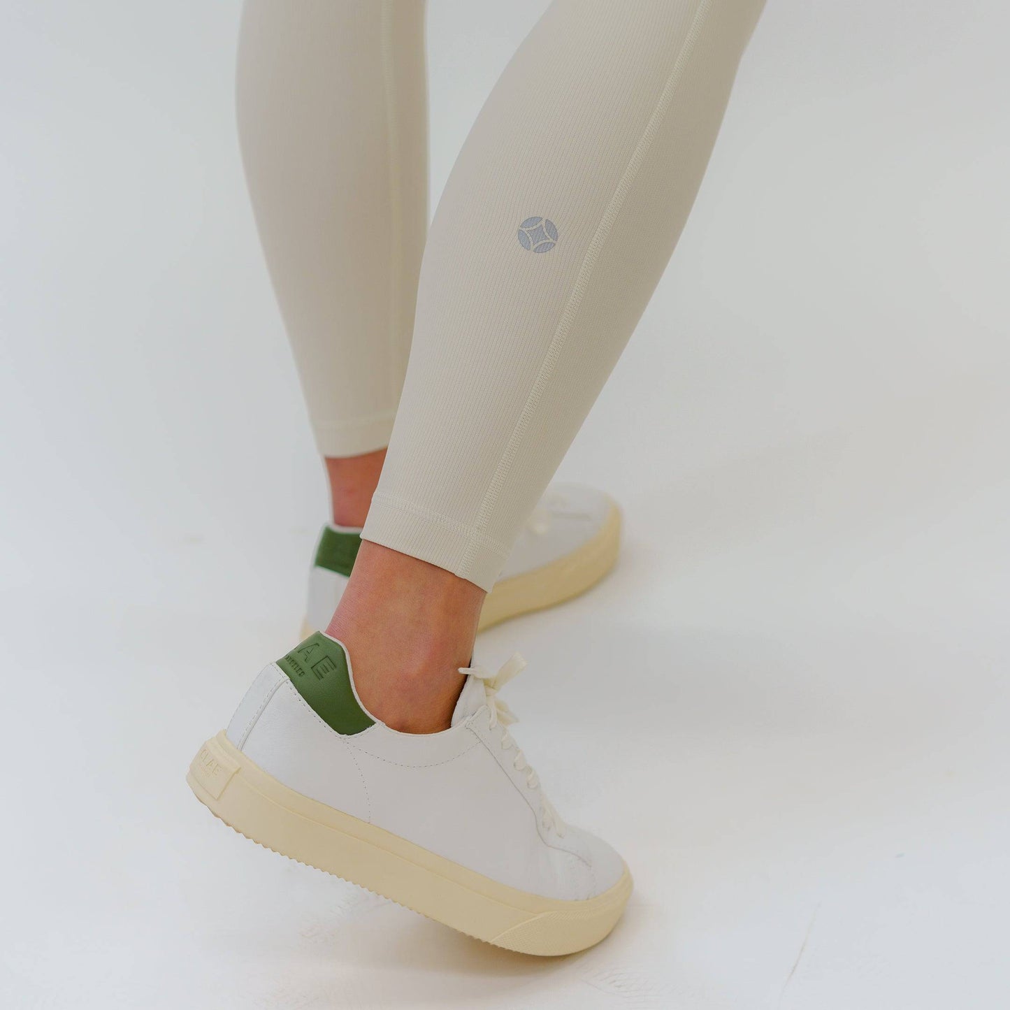 Ribbed Contour Highwaist Leggings (Ivory)