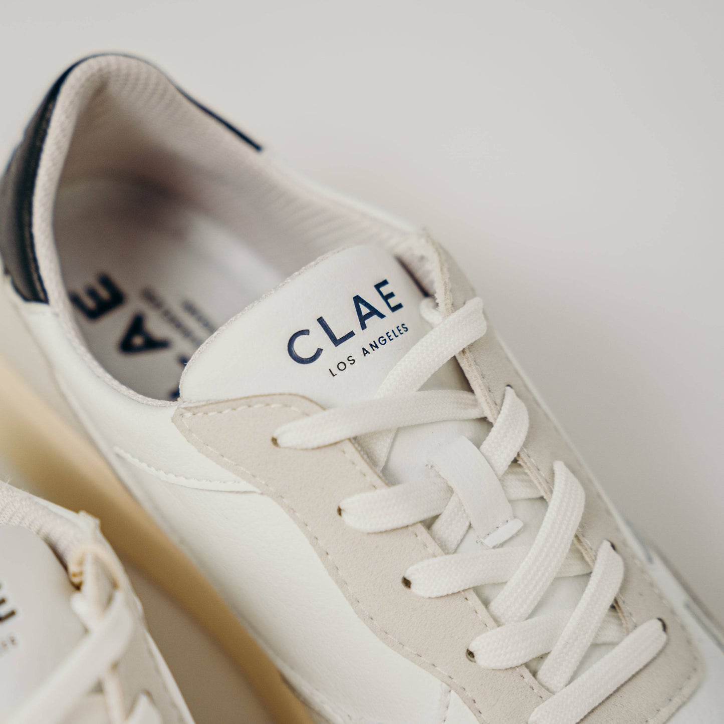Clae Austin Vegan (White/Navy)