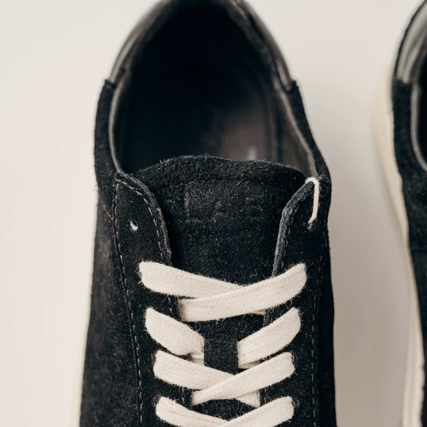 Clae Bradley Venice Suede (Black) - Motier Lafayette