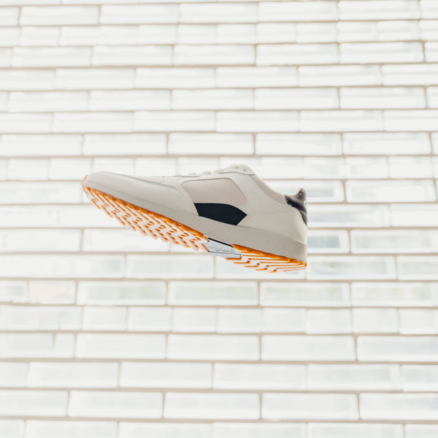 Clae Joshua Vegan (White/Black)