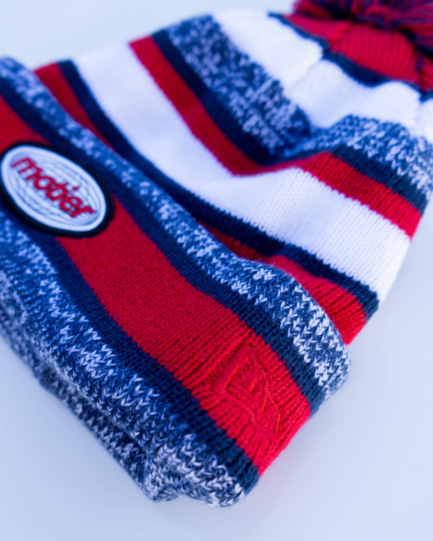New Era Sideline Beanie (Navy/Red)