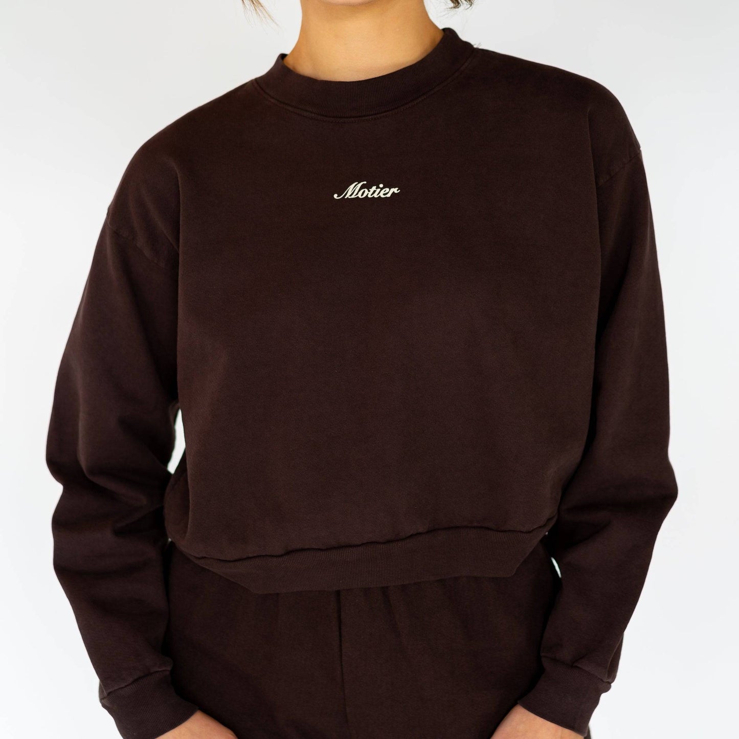Motier Women Script Cropped Luxe Crewneck (Brown)