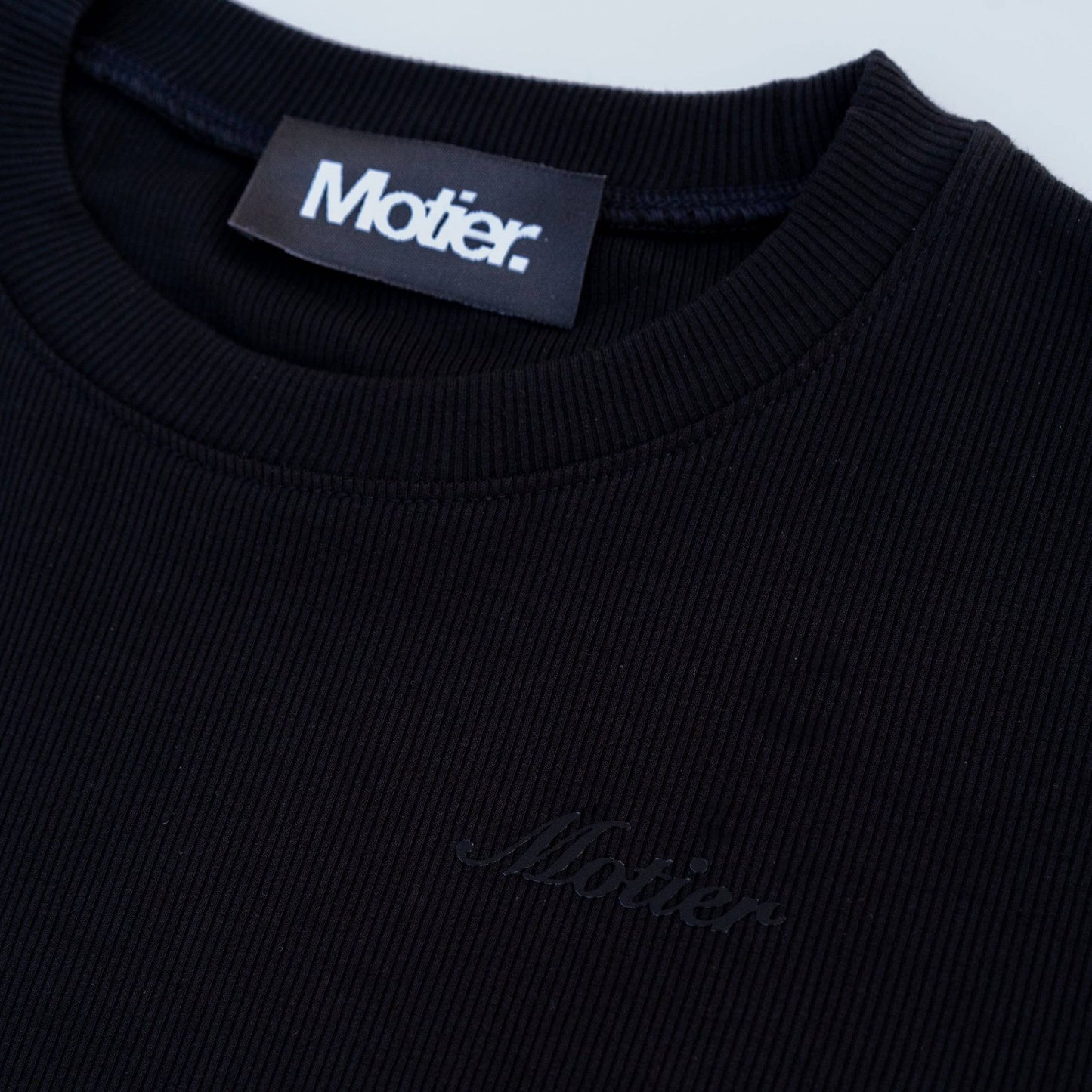 Script L/S Active Top (Black)