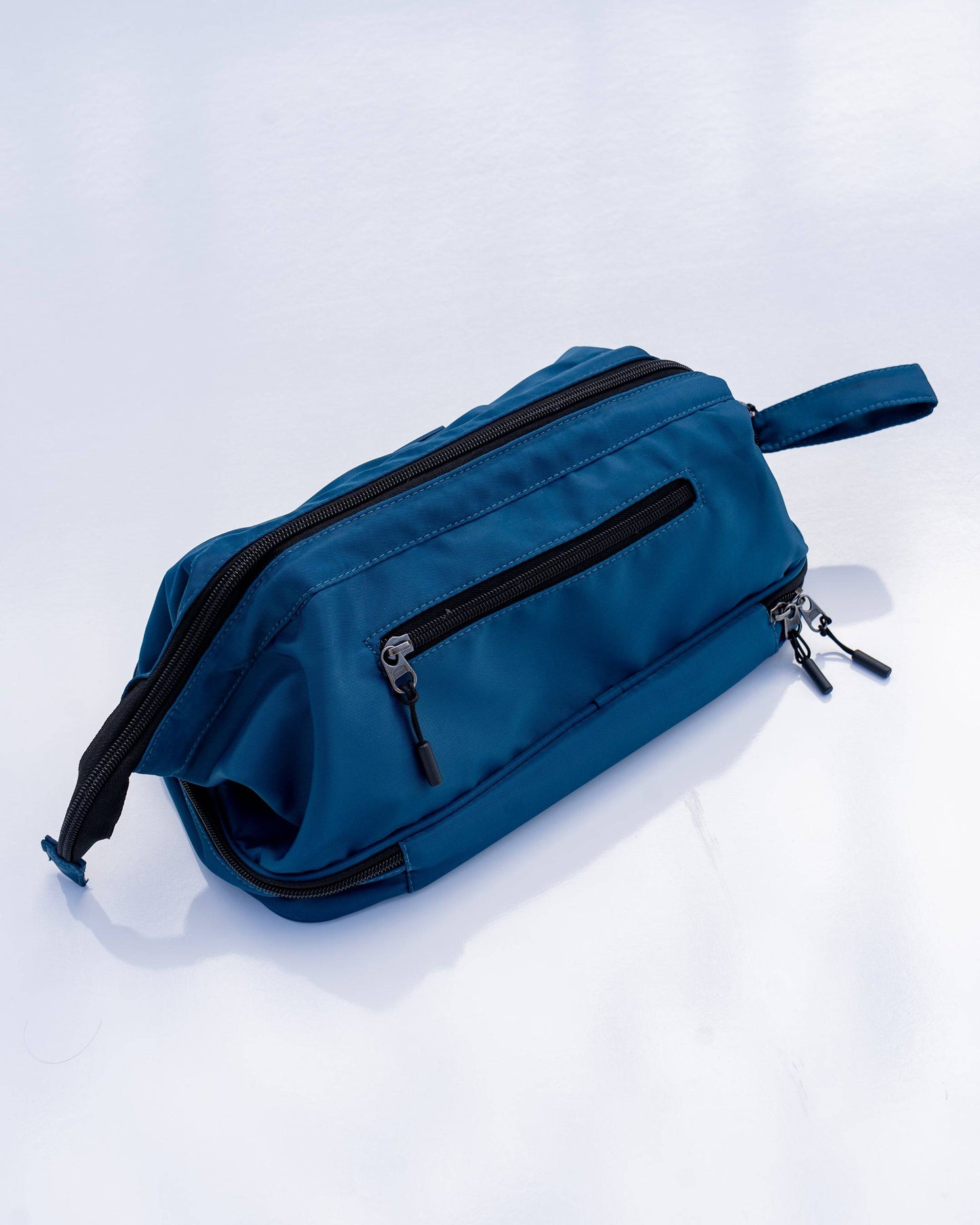The Daily Dopp Kit (Navy)