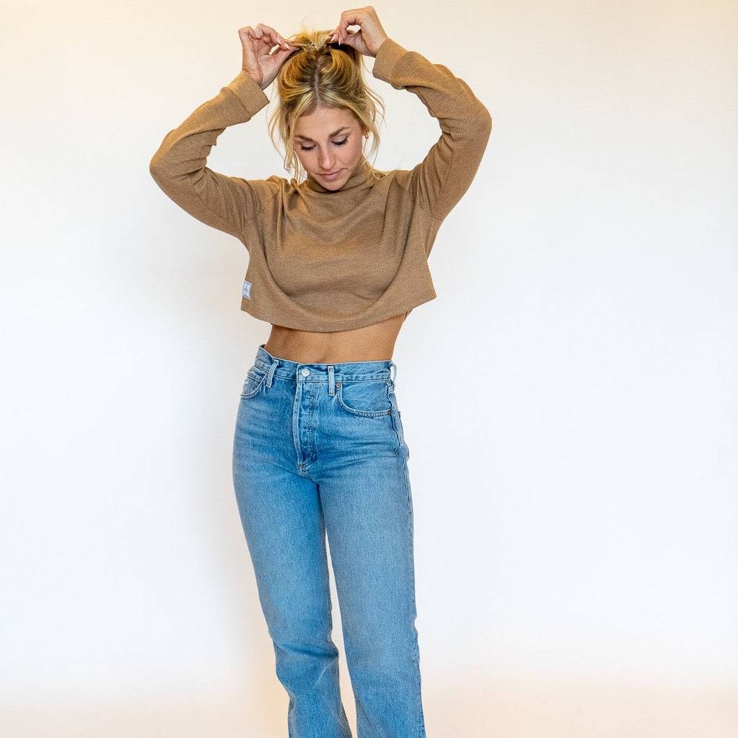 Drop Shoulder Turtleneck (Brown)