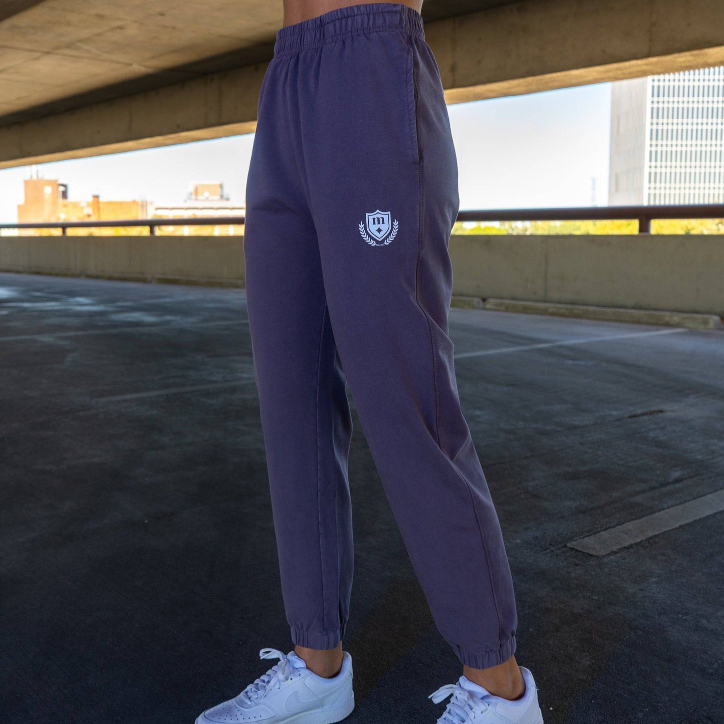 Elegant Crest Mineral Washed Sweatpants (Arcane)