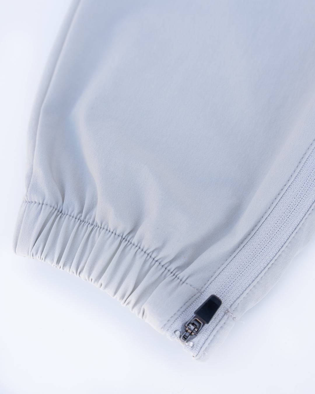 The James Traveler Pants (Stone Grey)