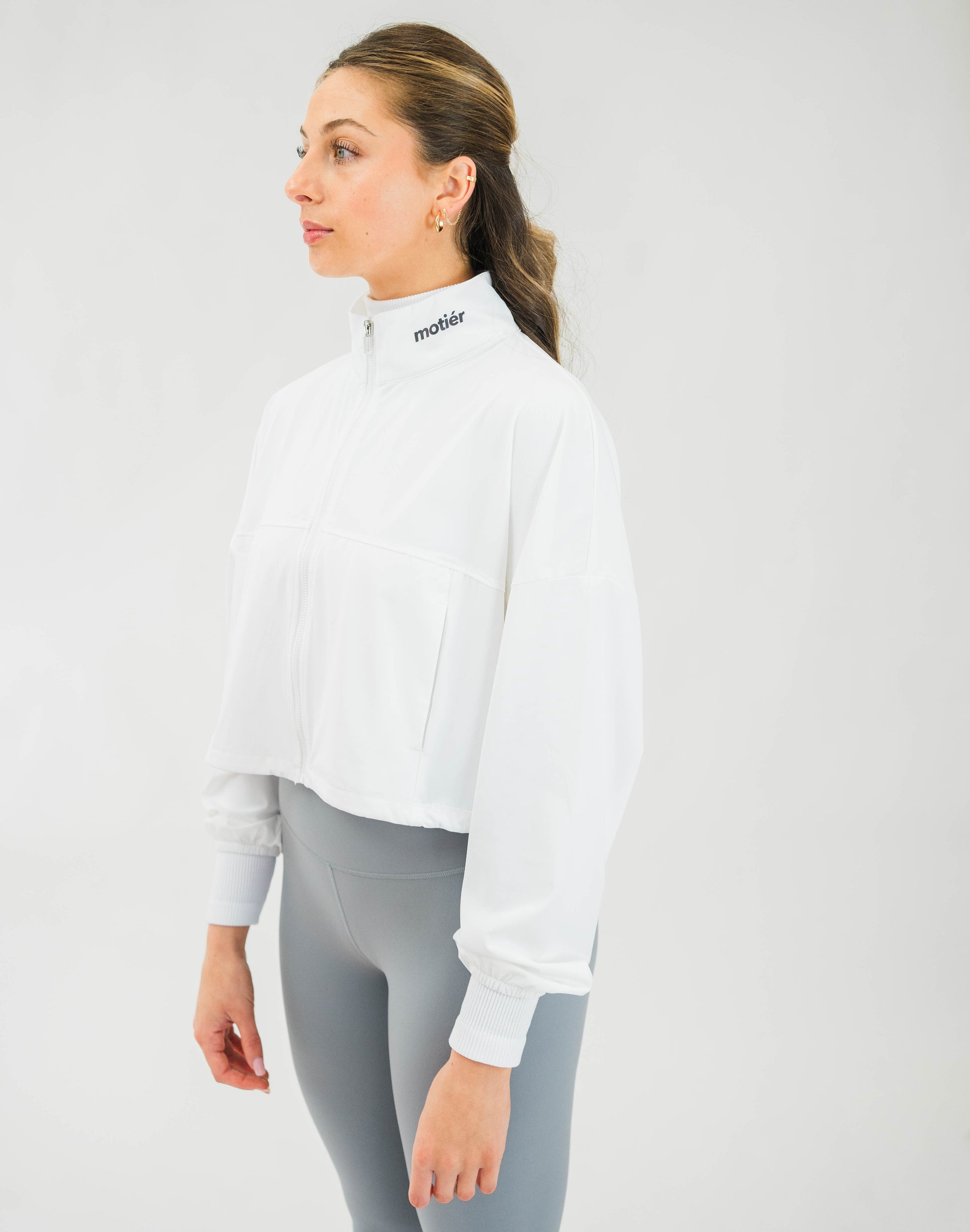 The Motier Core Cropped Active Pullover (White) - Motier Lafayette 