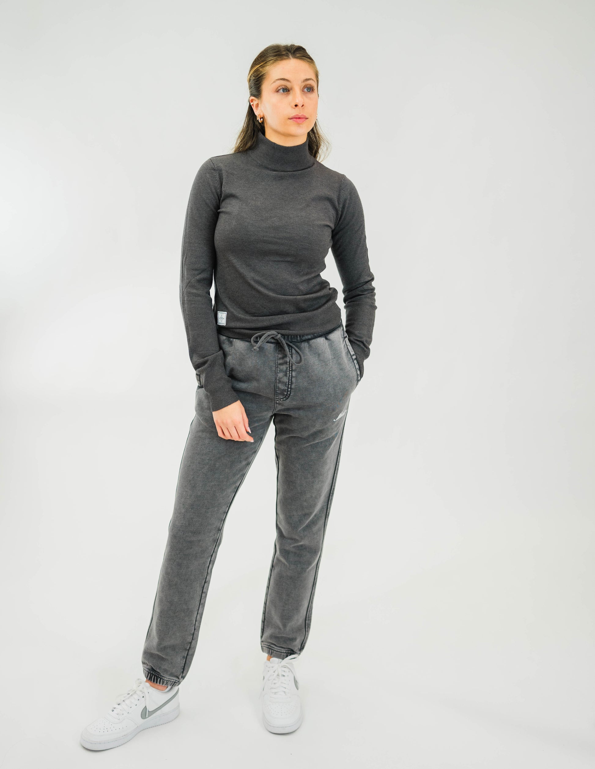 The Motier Women's L/S Mock Sweater (Charcoal) - Motier Lafayette 