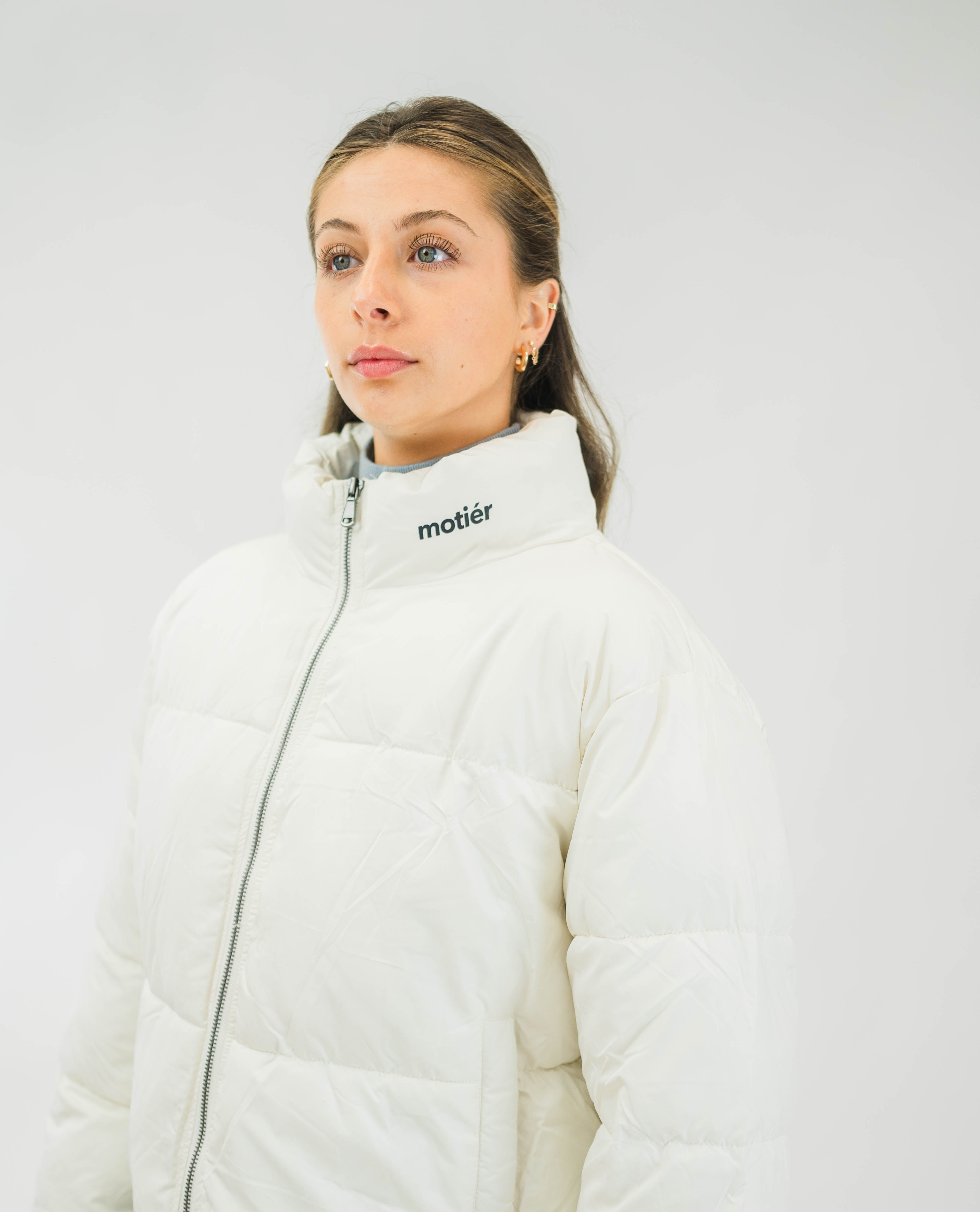 The Motier Women's Chloé Puffer (Off-White) - Motier Lafayette 