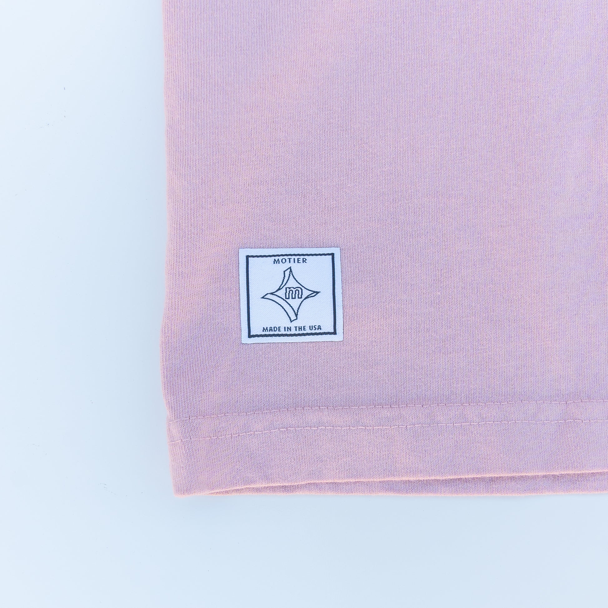 The Distillerie Luxe S/S Tee (Pale Mauve) - Motier Lafayette 