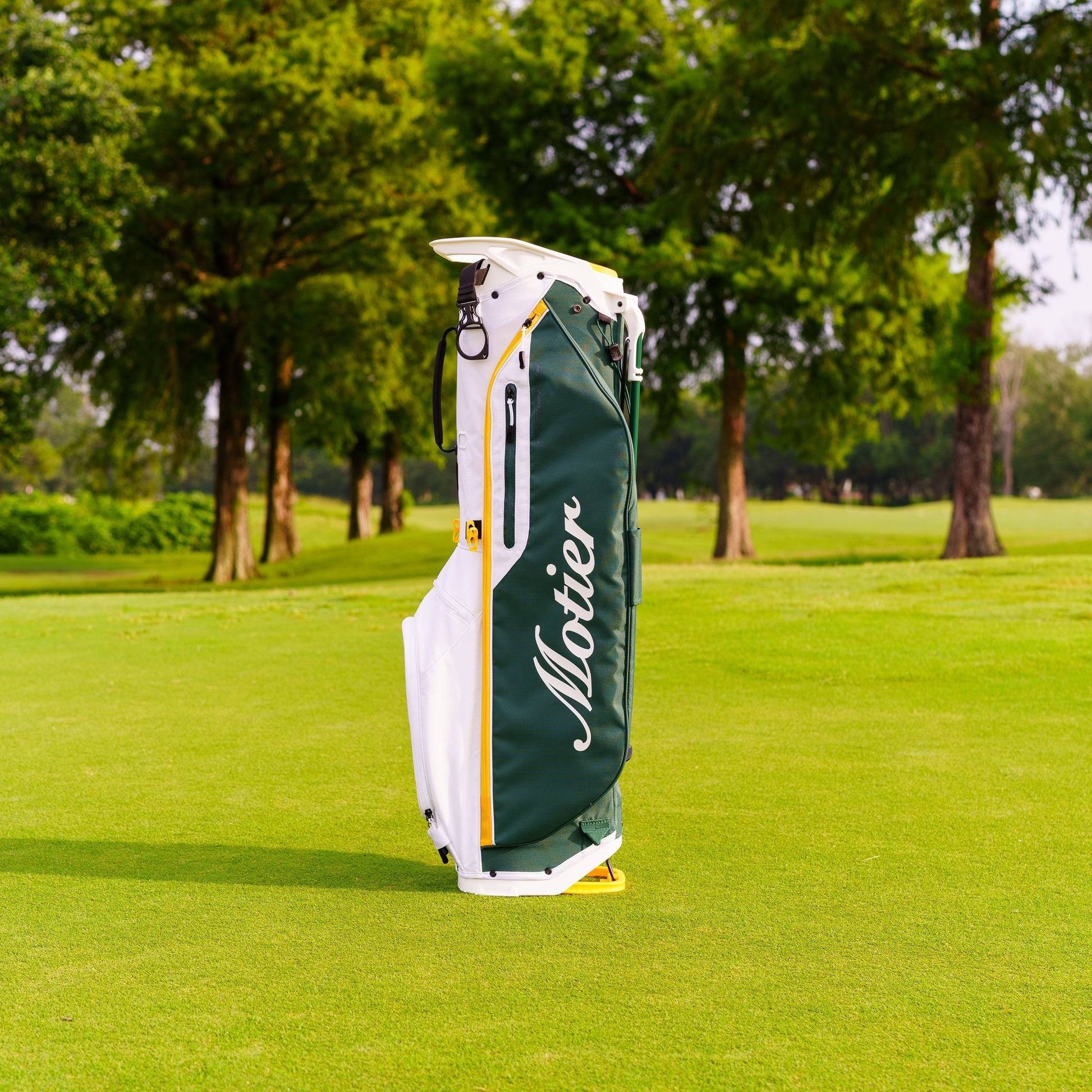 The Motier Fairway C Callaway Tour Golf Bag (White/Green/Gold) - Motier Lafayette 