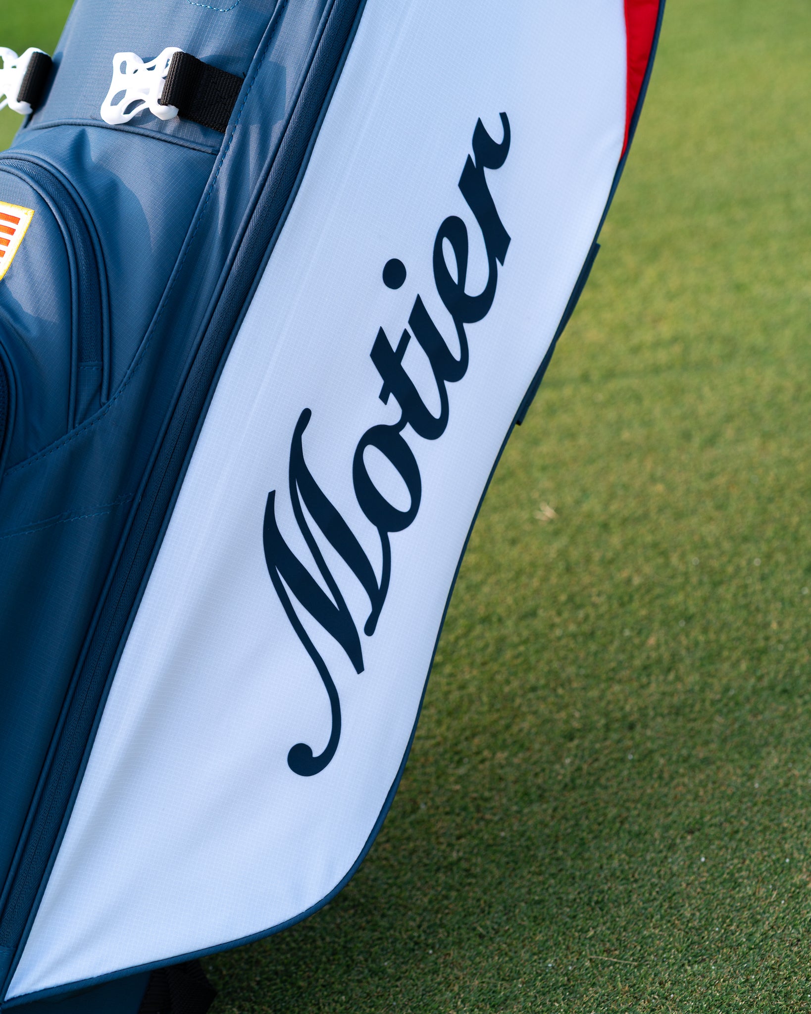 The Motier Hyperlite Zero Callaway Tour Golf Bag (Navy/White/Red) - Motier Lafayette 
