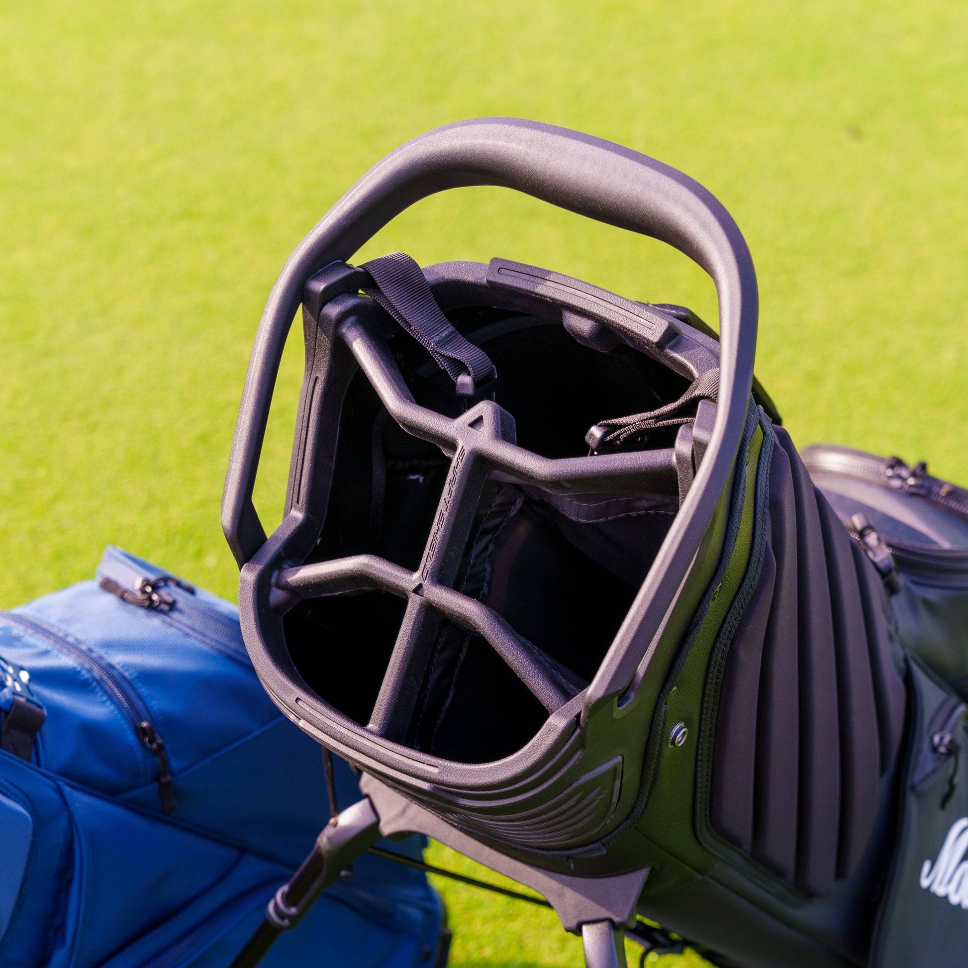 The Motier Fairway+ Callaway Tour Golf Bag (Black) - Motier Lafayette 