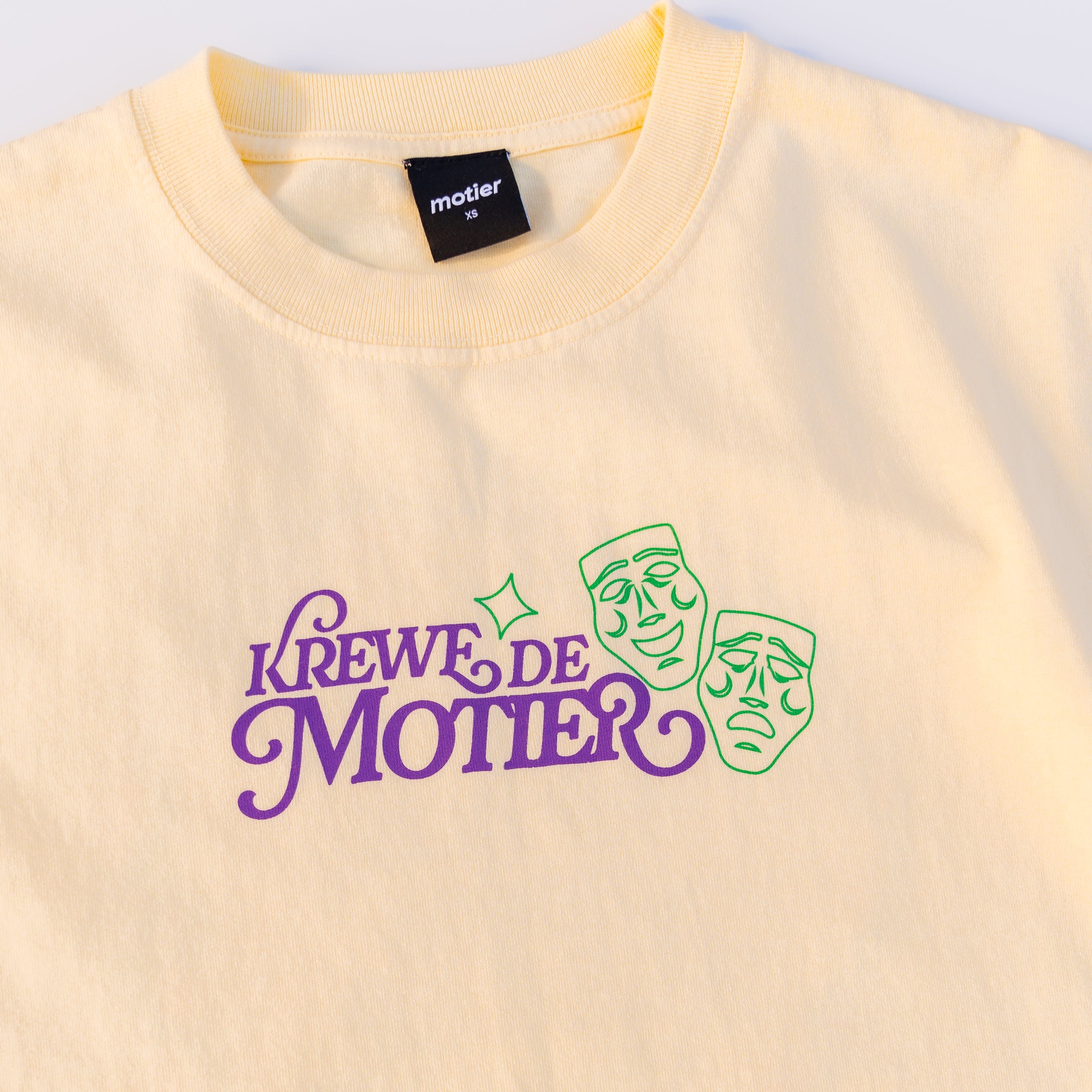 The Krewe De Motier 2025 Luxe Tee (Meadow) - Motier Lafayette 
