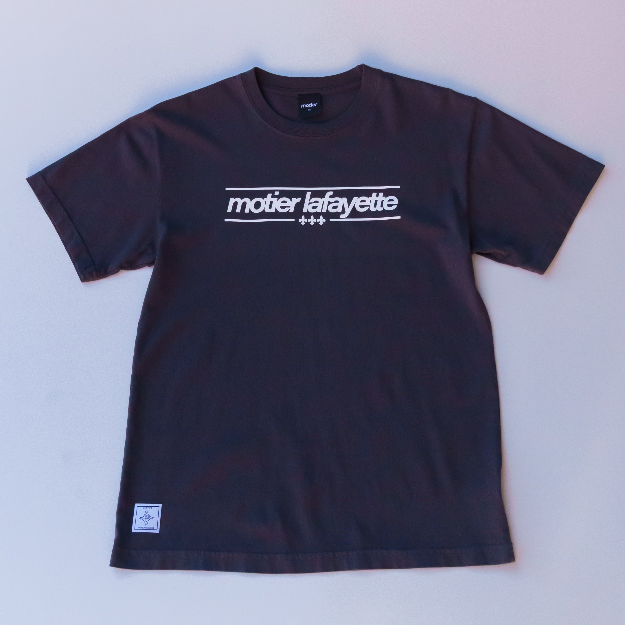 Fleur De Lis Luxe Tee (Asphalt)