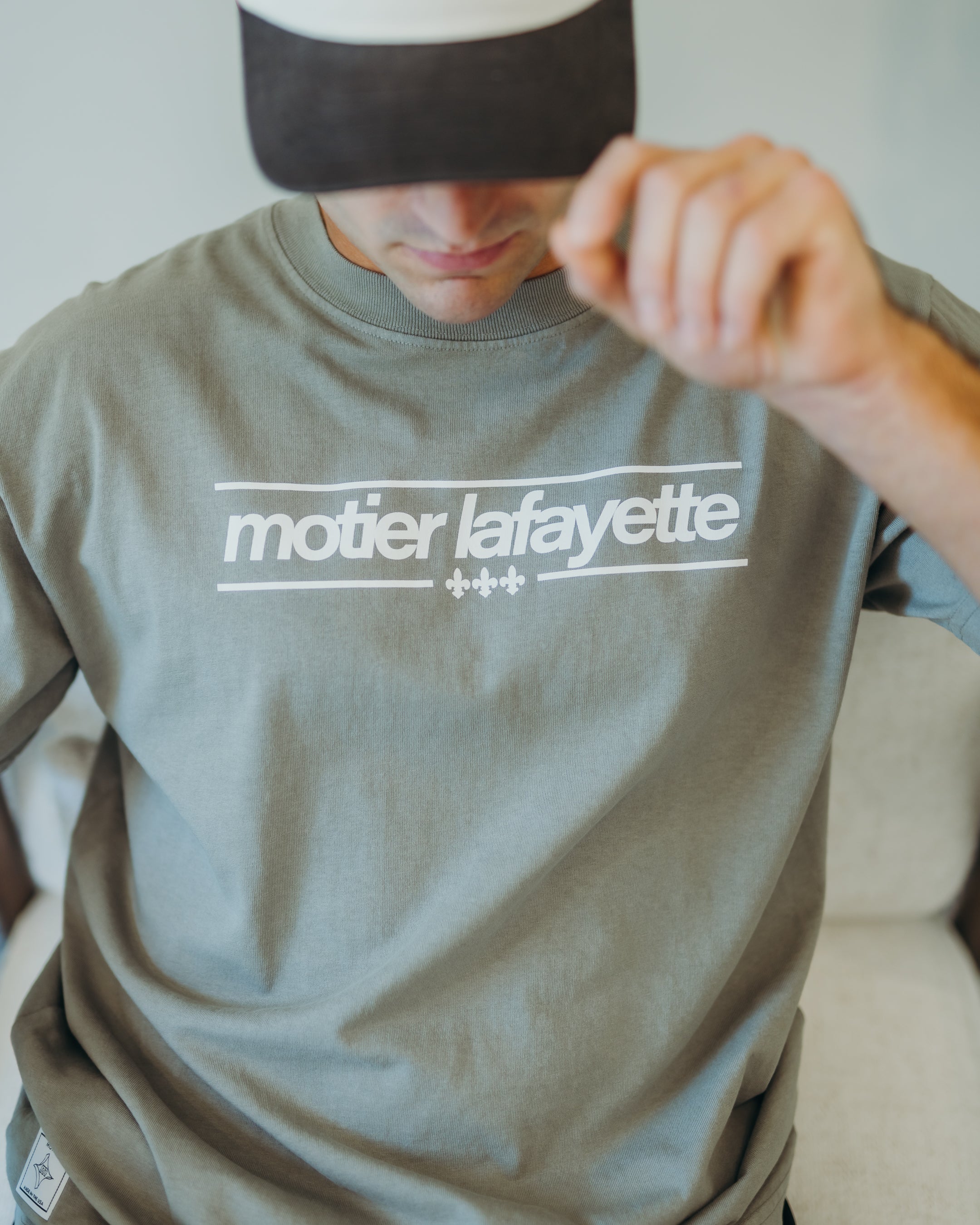 Fleur De Lis Luxe Tee (Moon Mist)