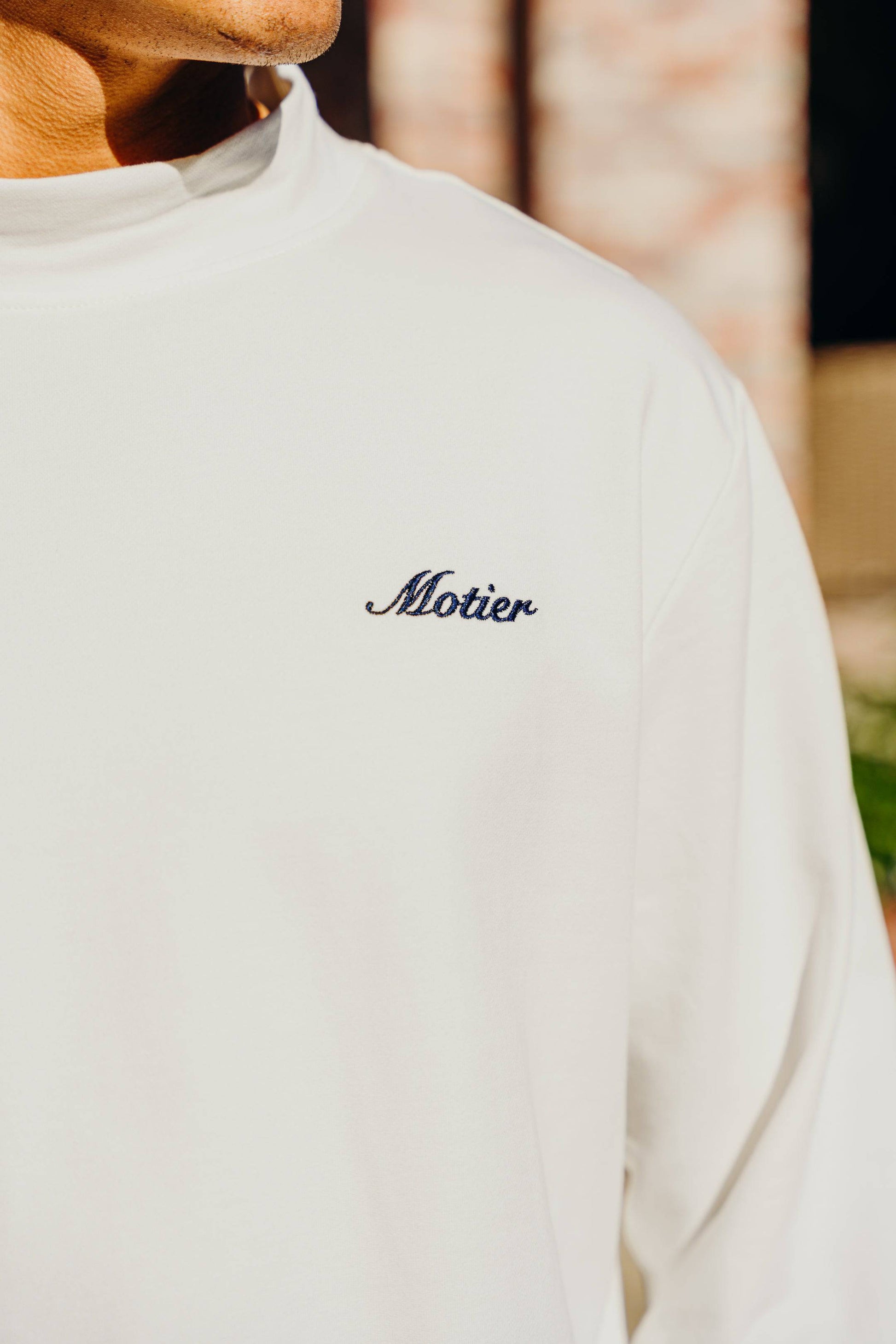 The Louis Mock Neck (White) - Motier Lafayette 