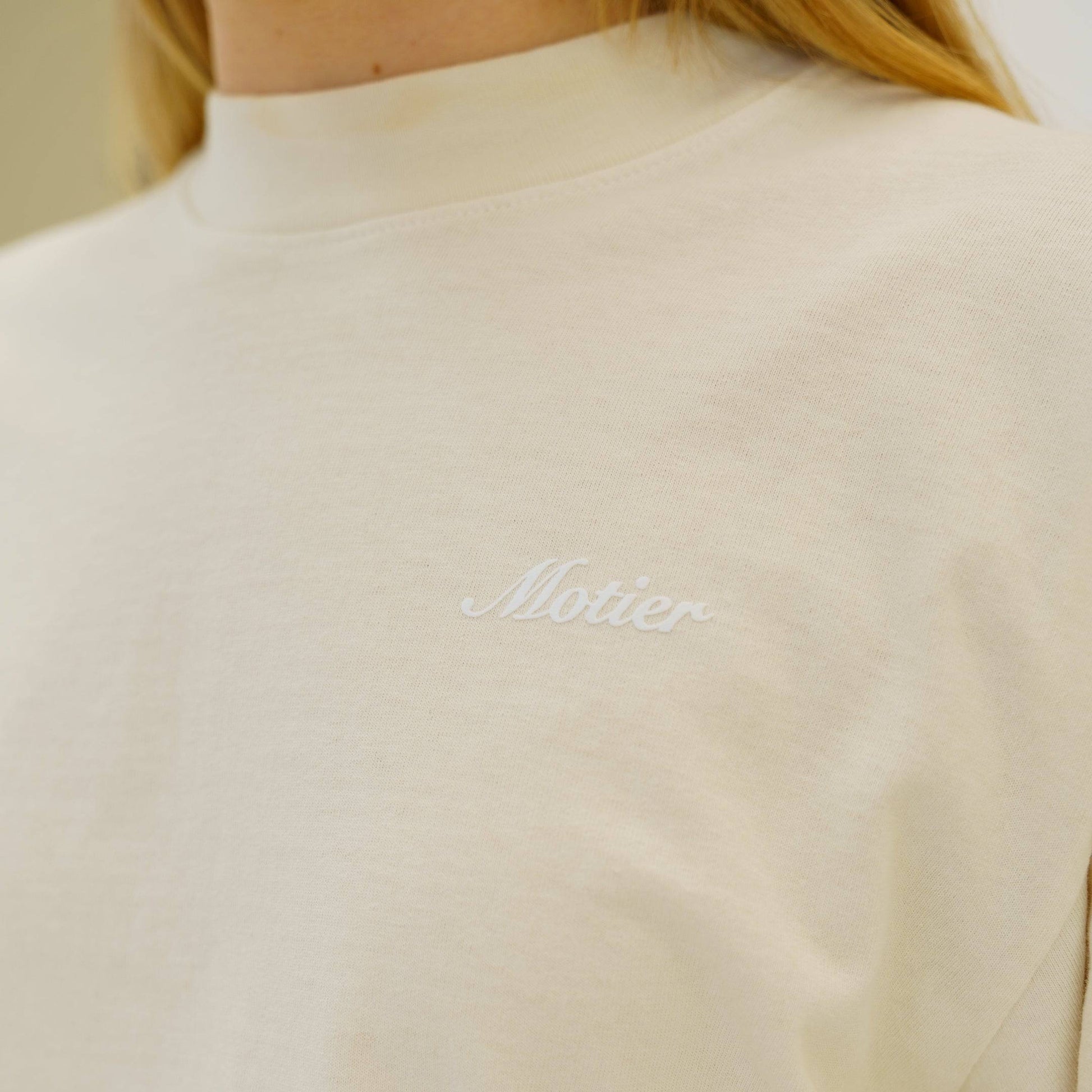 Lightweight Script Cropped Pullover (Cream) - Motier Lafayette 