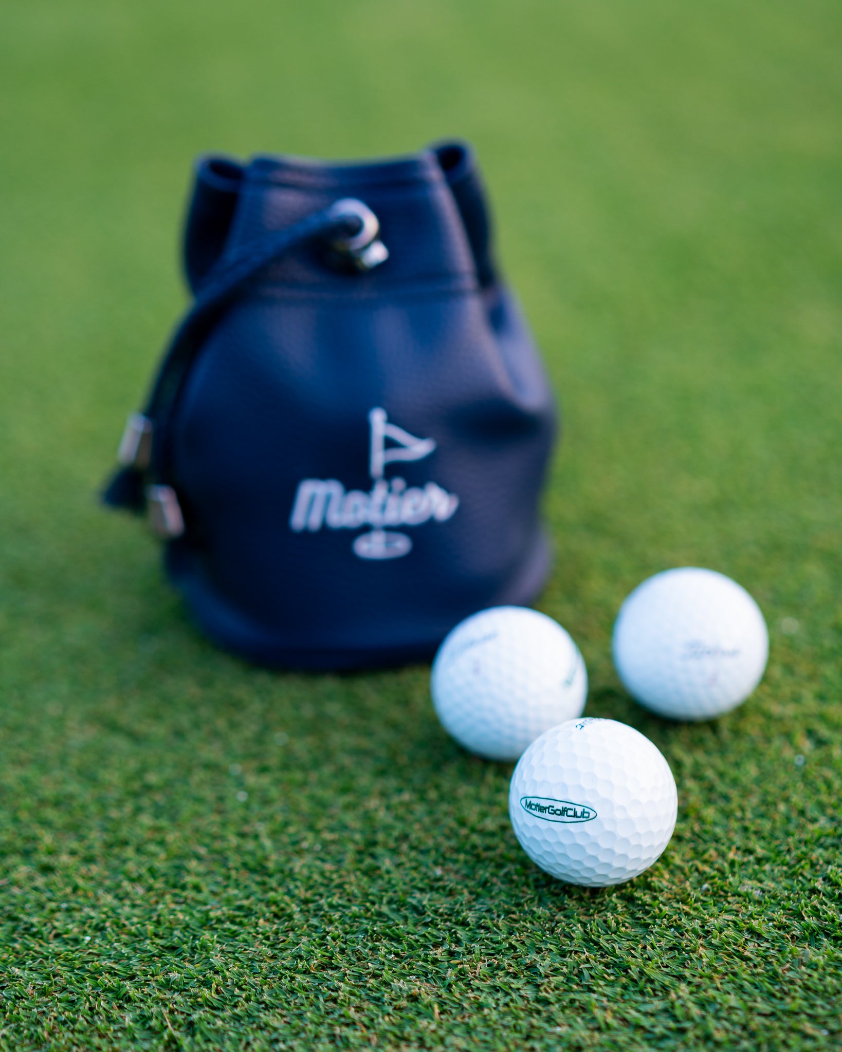 The Motier Tour Range Ball Bag (White/Navy) - Motier Lafayette 