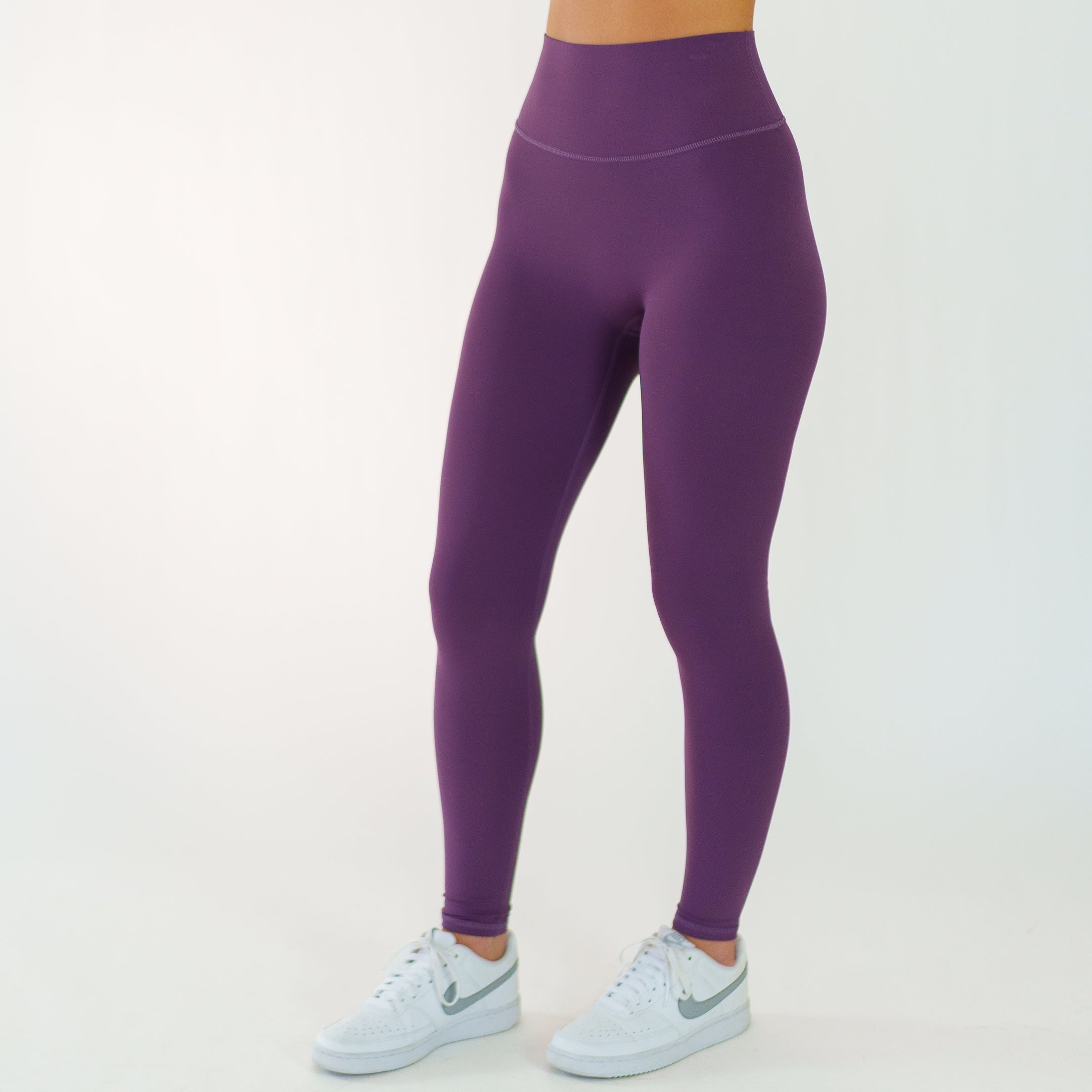 Lycra Seamless Highwaist Leggings (Plum) - Motier Lafayette 