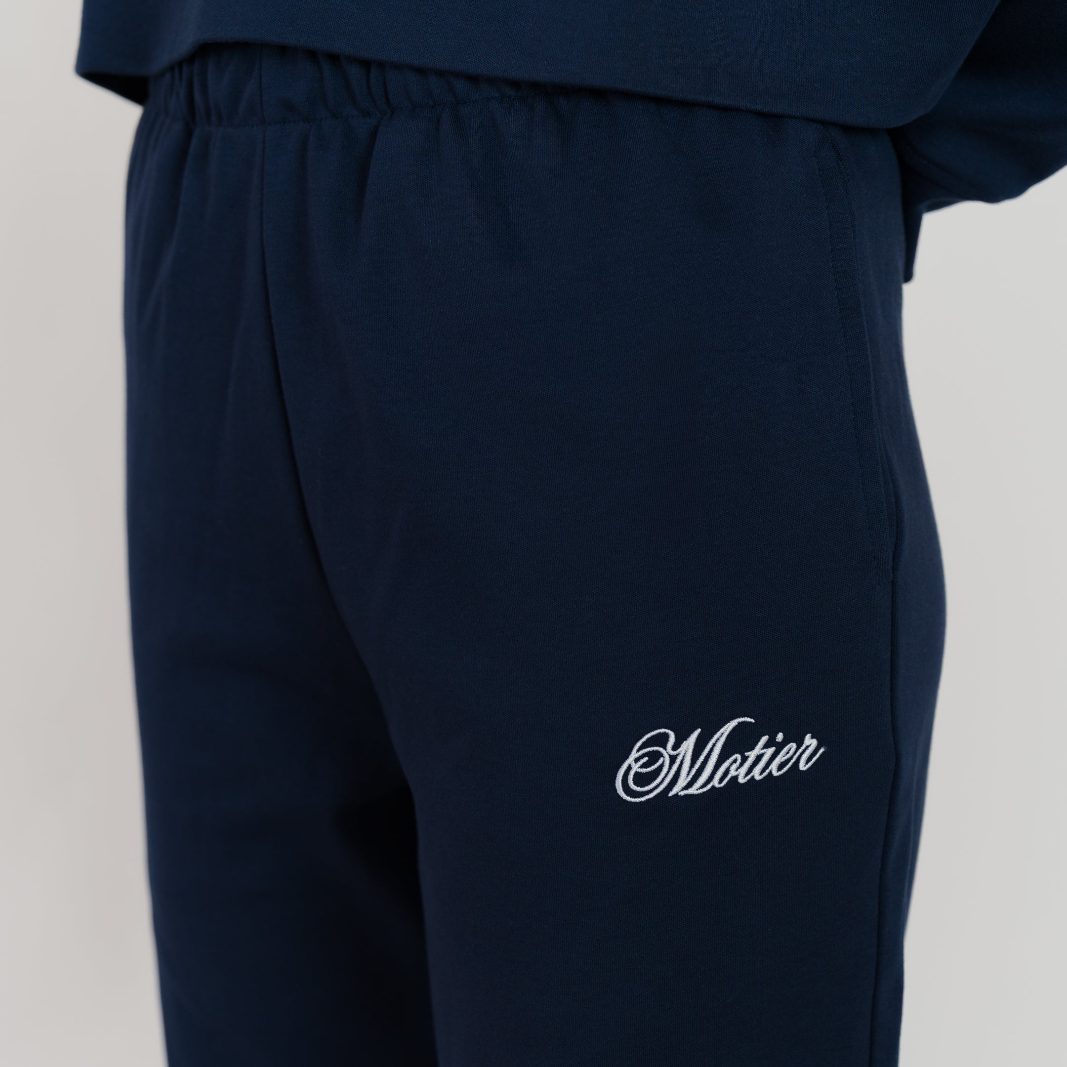 The Refresh Interlock Sweatpants (Navy) - Motier Lafayette 
