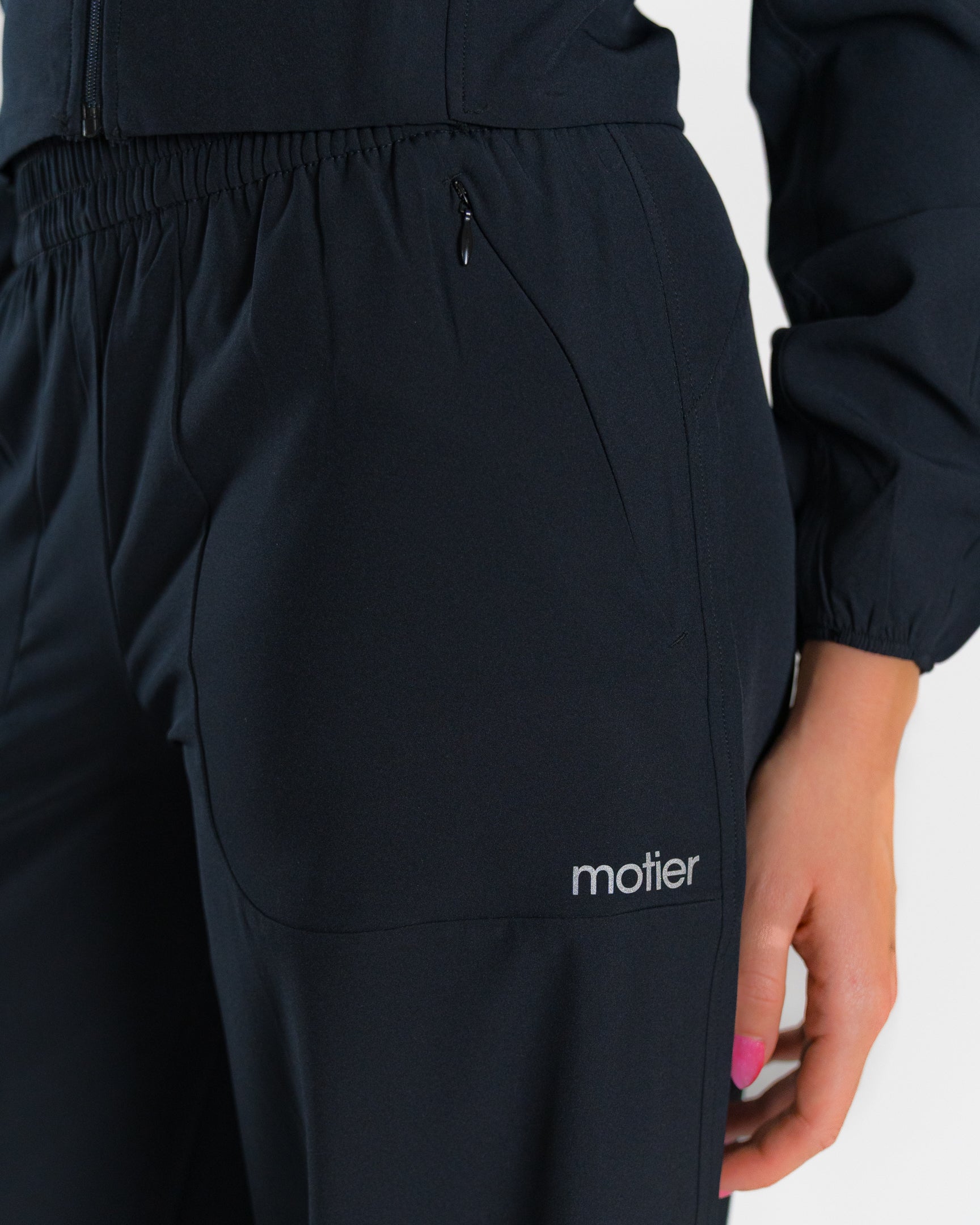 Women's Momentum Active Pants (Black) - Motier Lafayette 