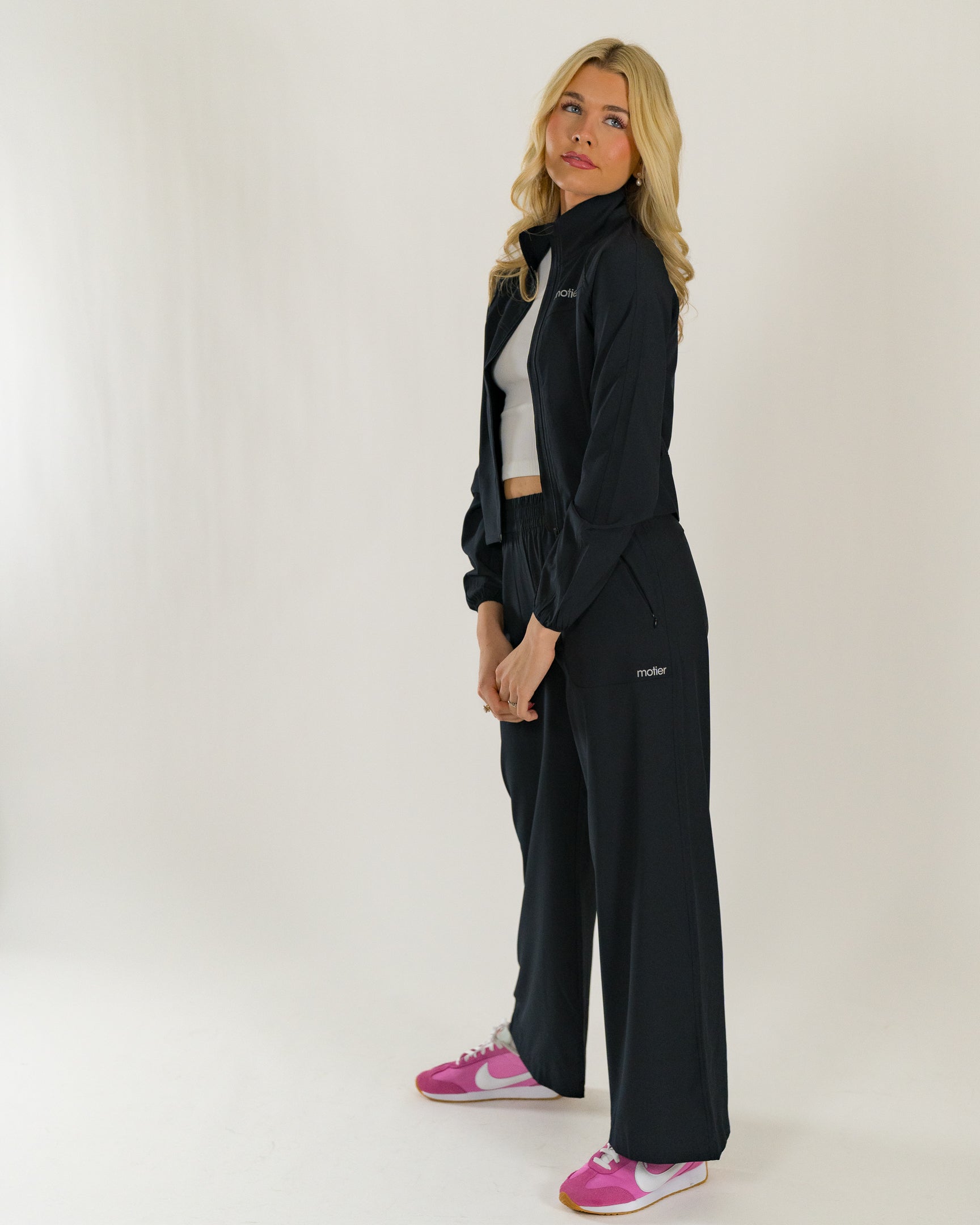 Women's Momentum Active Pants (Black) - Motier Lafayette 