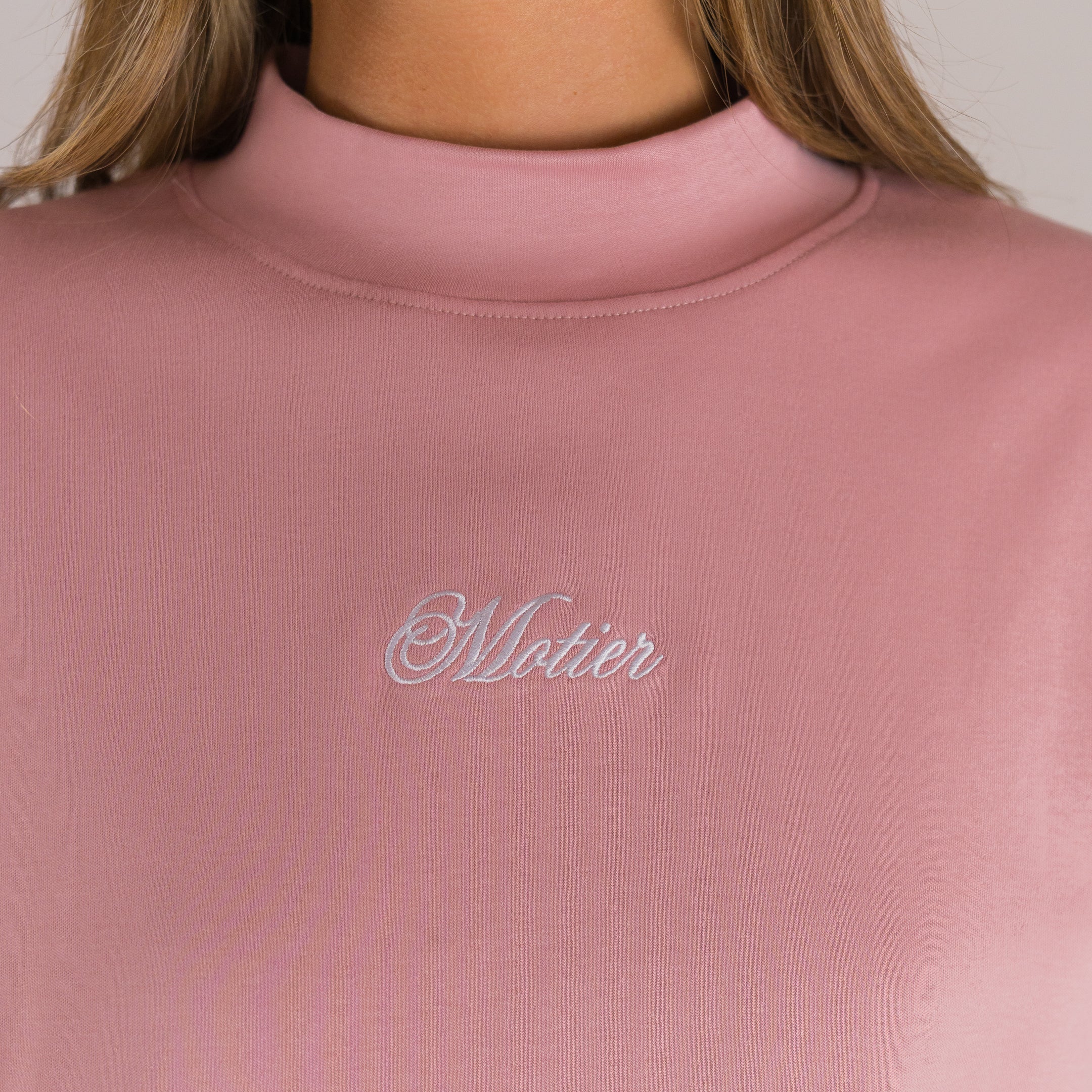 The Refresh Interlock Pullover (Rose Mist) - Motier Lafayette 