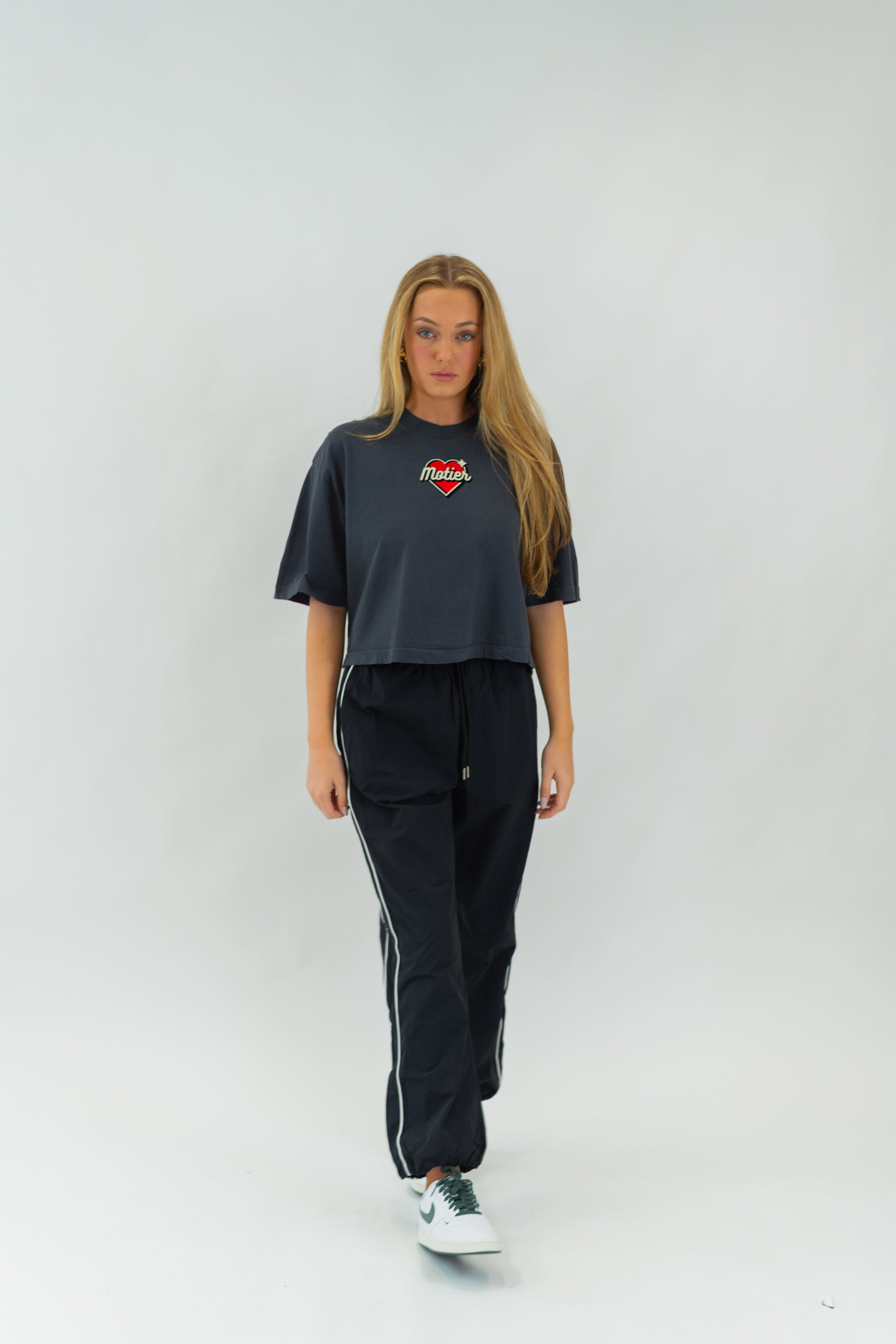 The Blush Oversized Luxe Crop (Asphalt) - Motier Lafayette 