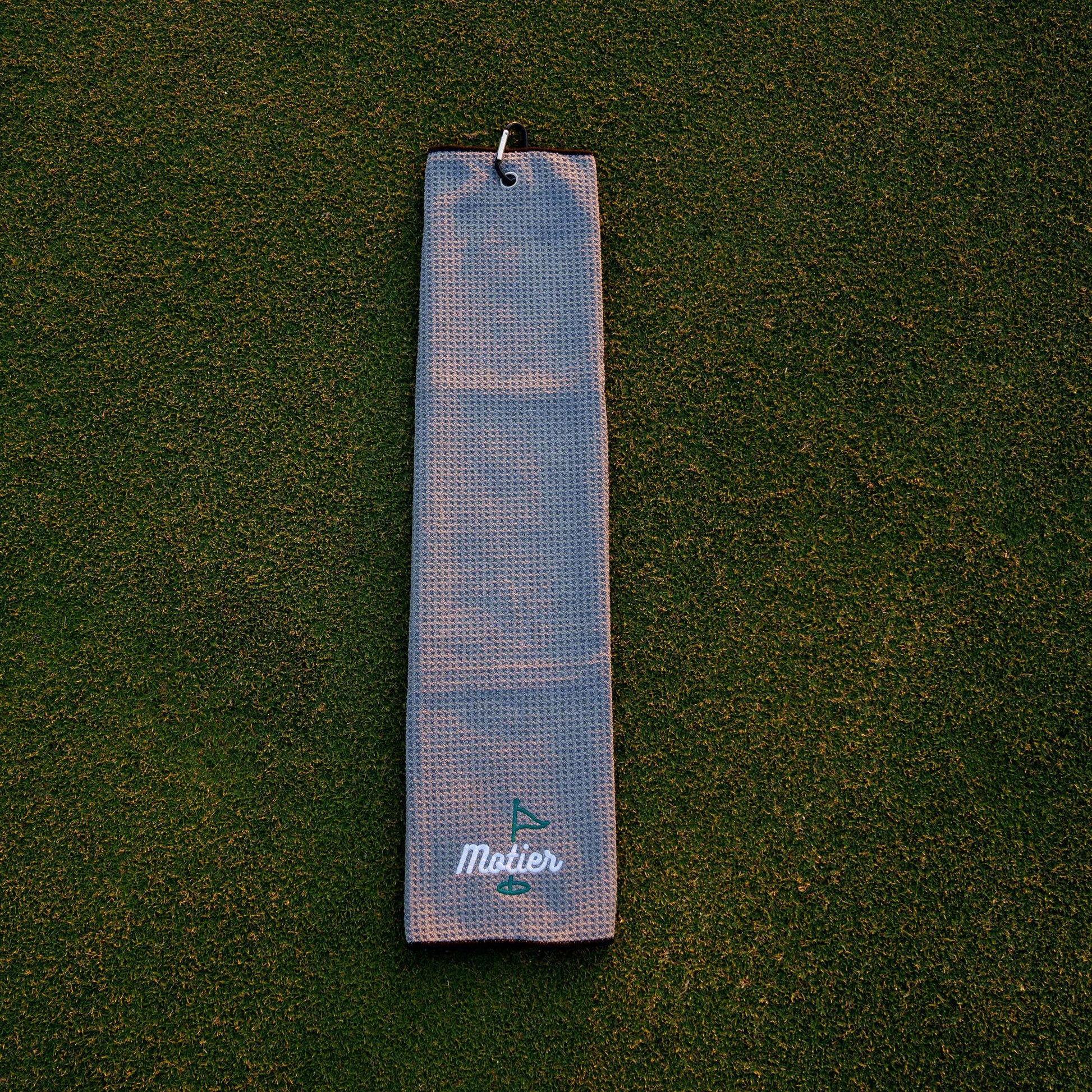 The Pin MicroFiber Golf Towel (Grey) - Motier Lafayette 