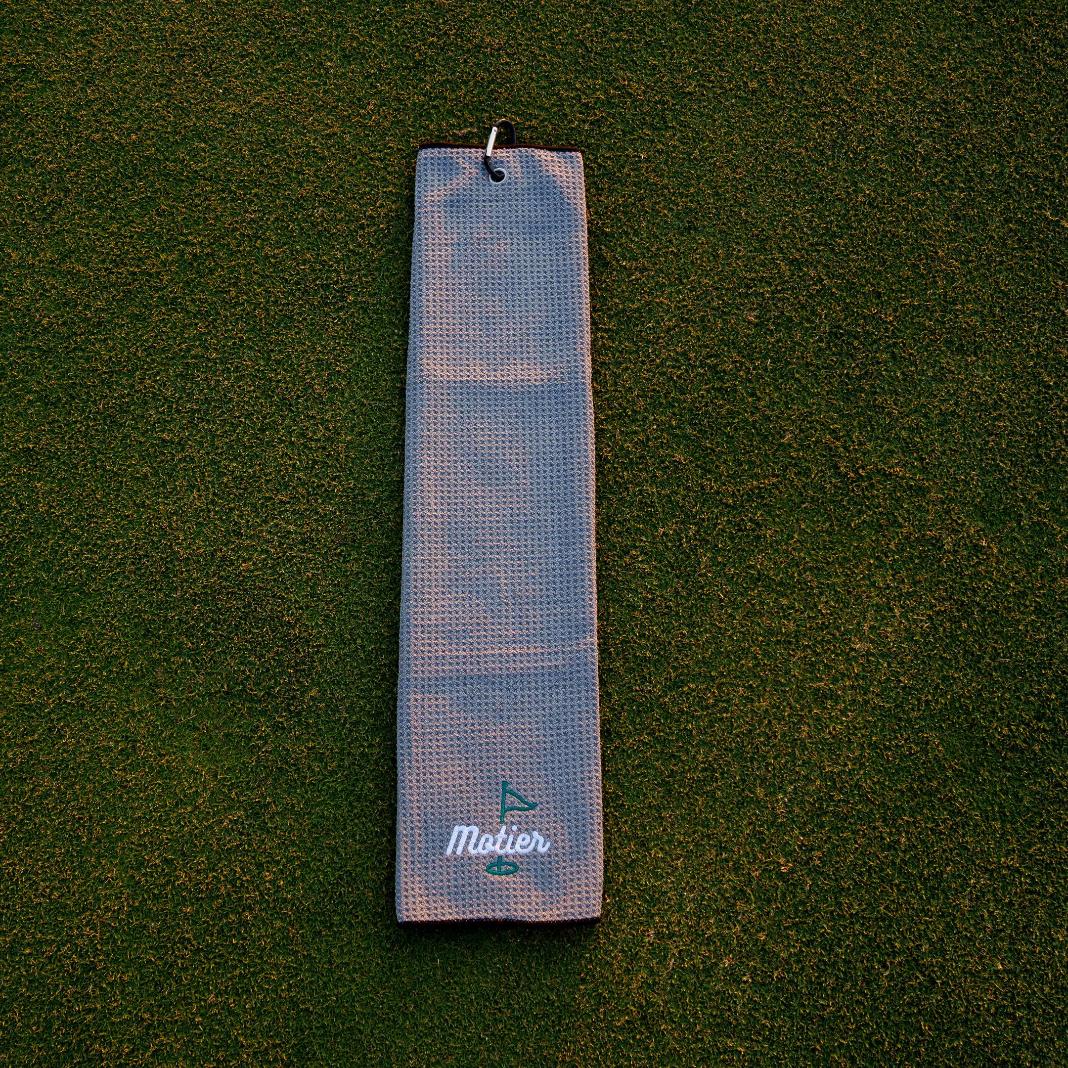 The Pin MicroFiber Golf Towel (Grey) - Motier Lafayette 