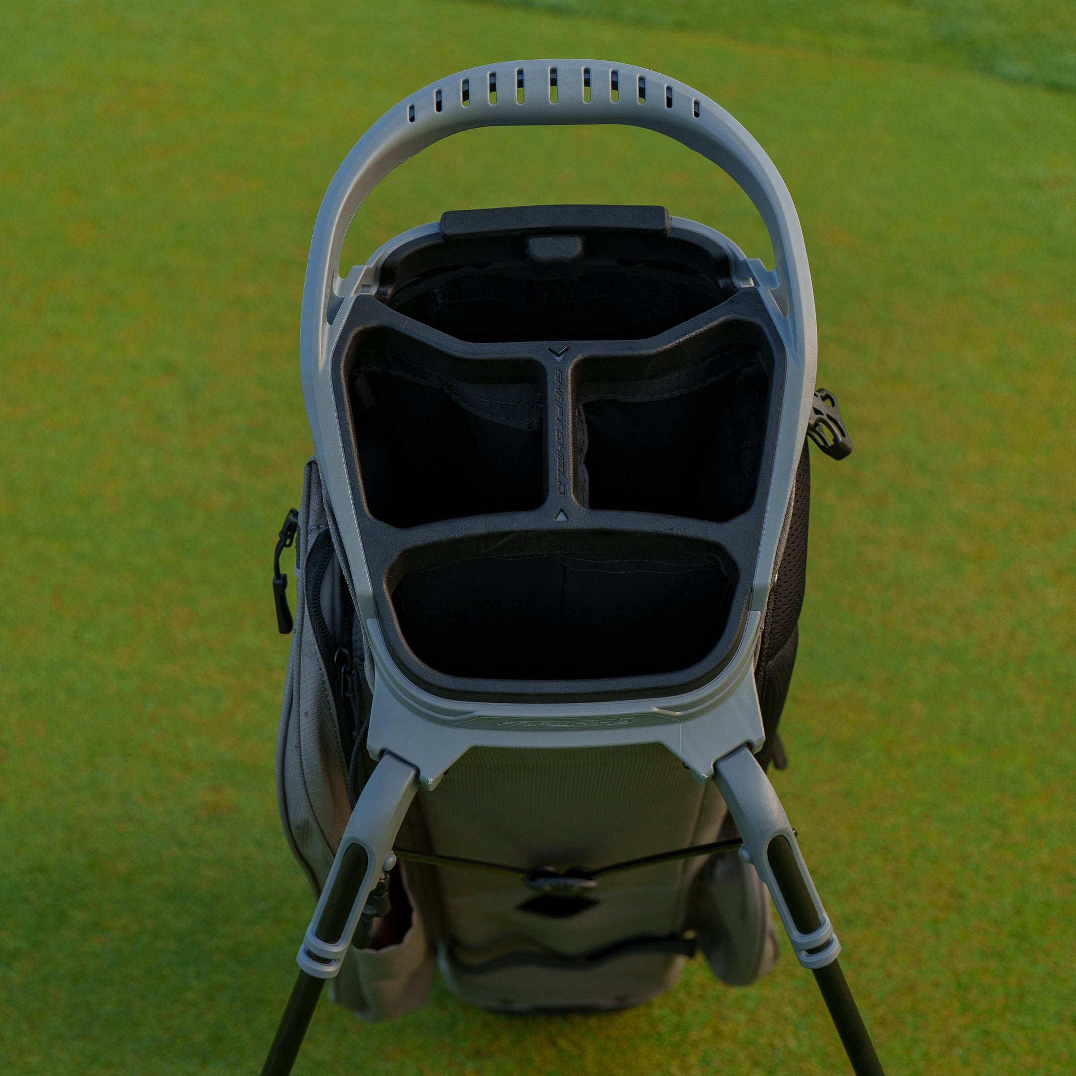The Motier Fairway C Callaway Tour Golf Bag (Iron Grey)