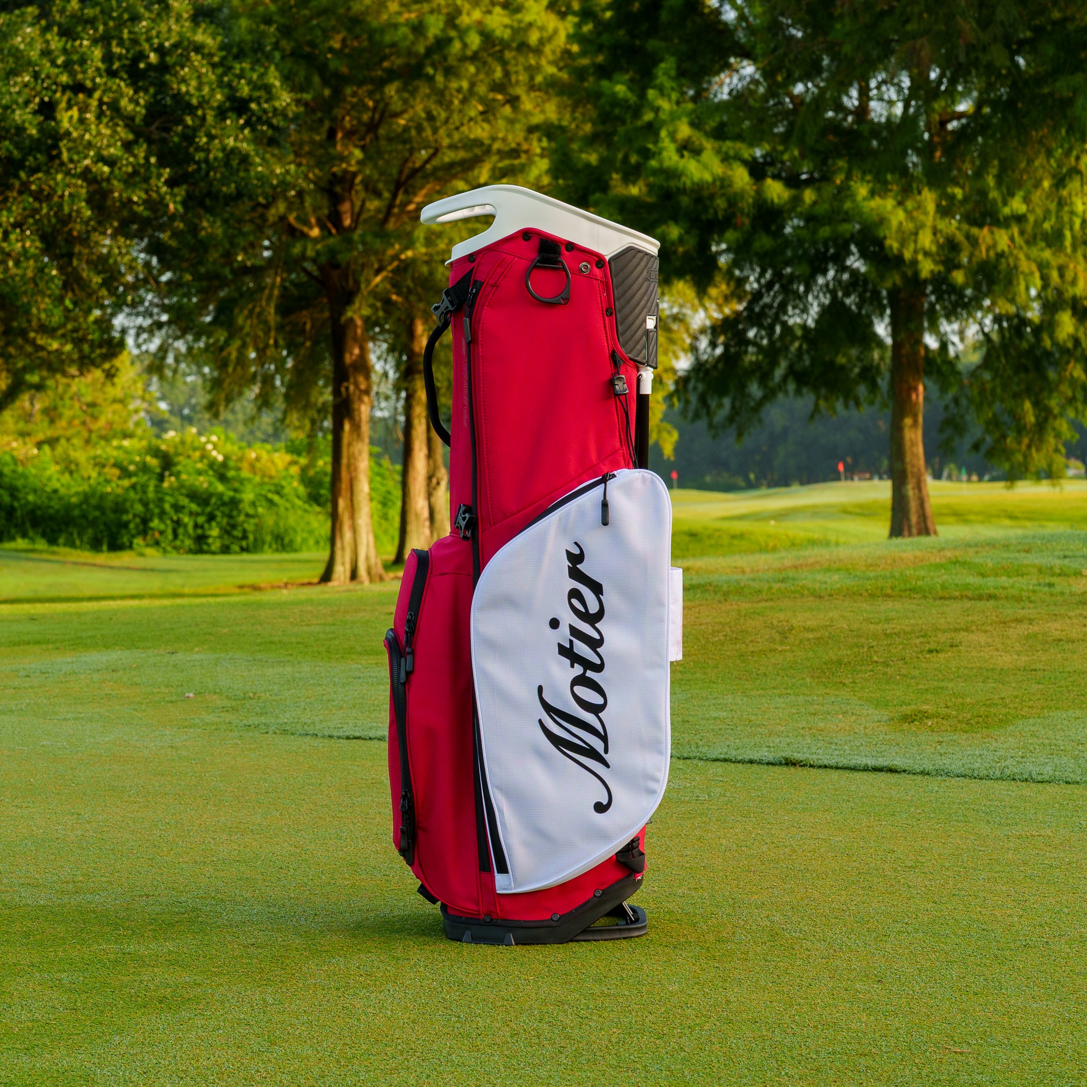 The Motier Fairway+ Callaway Tour Golf Bag (Cardinal/White)