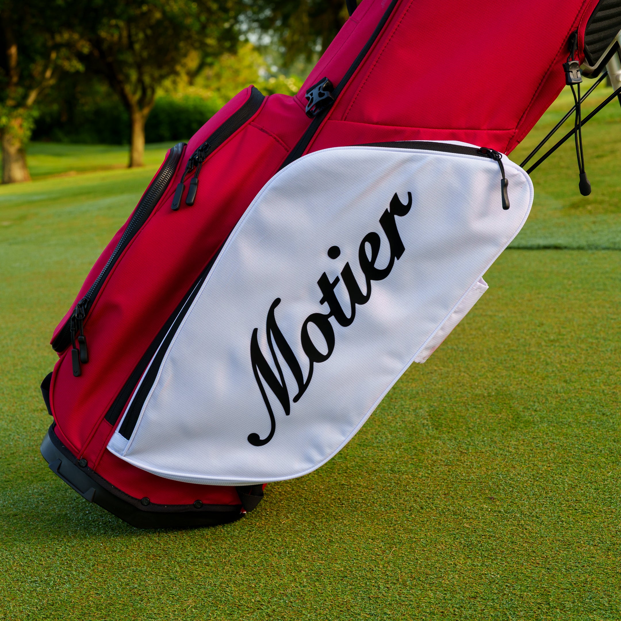 The Motier Fairway+ Callaway Tour Golf Bag (Cardinal/White)