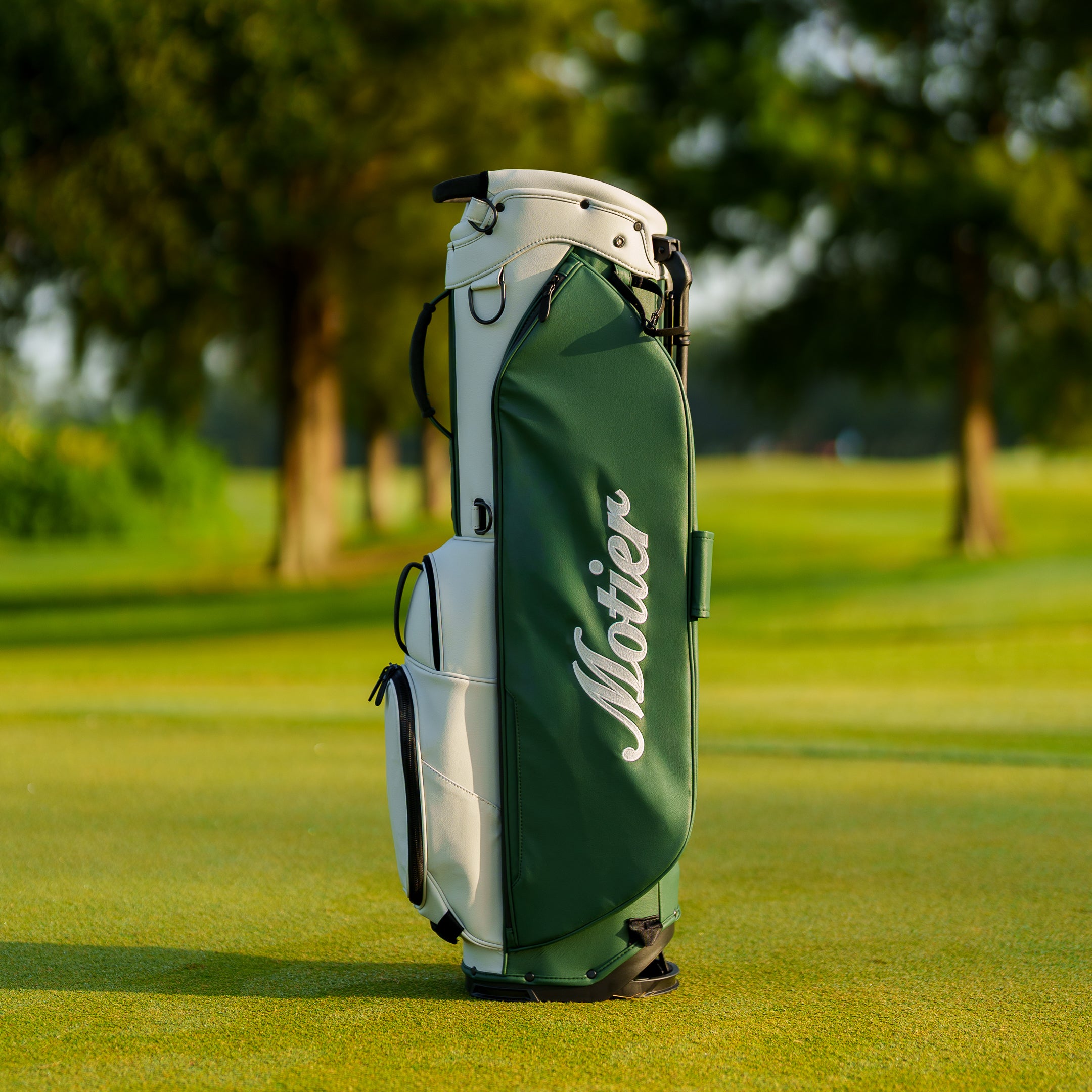 The Motier Summit Callaway Tour Golf Bag (Forest)