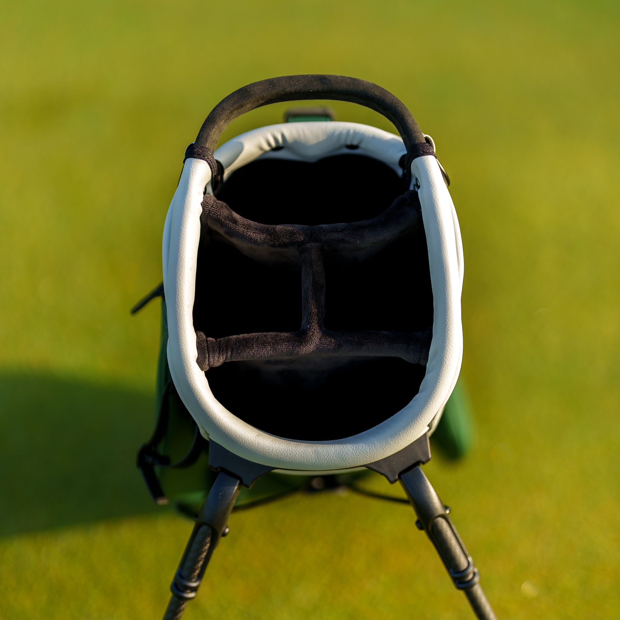 The Motier Summit Callaway Tour Golf Bag (Forest)