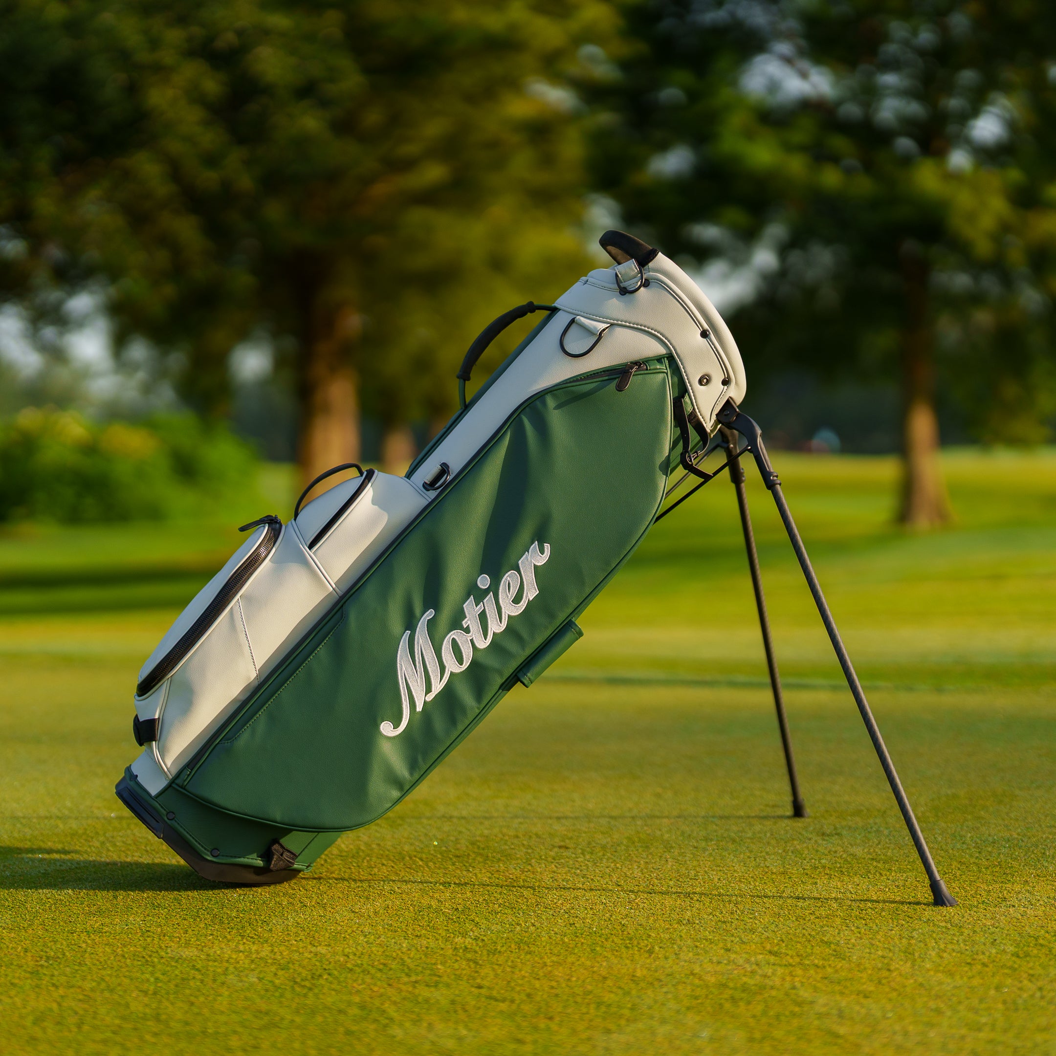 The Motier Summit Callaway Tour Golf Bag (Forest)