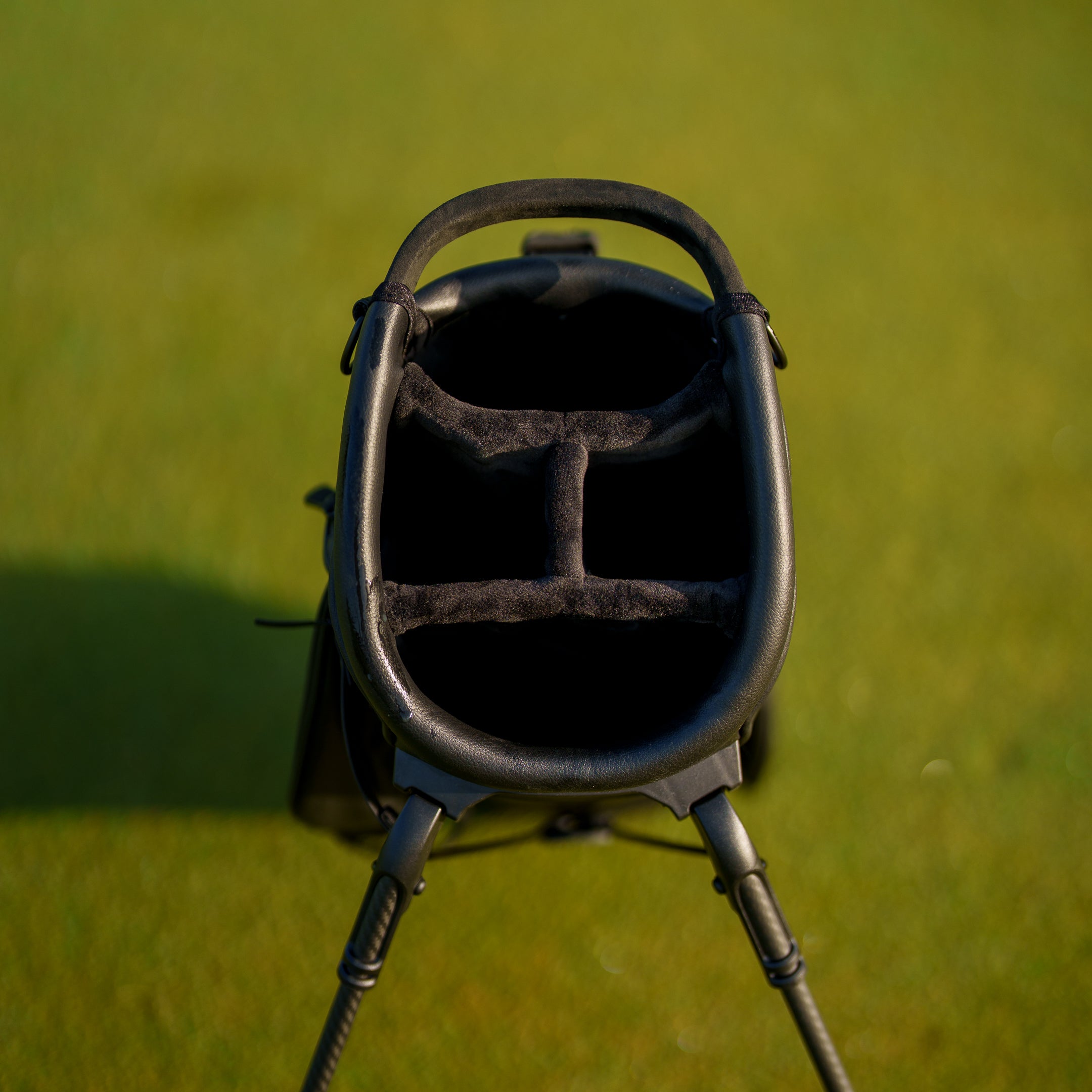 The Motier Summit Callaway Tour Golf Bag (Midnight)