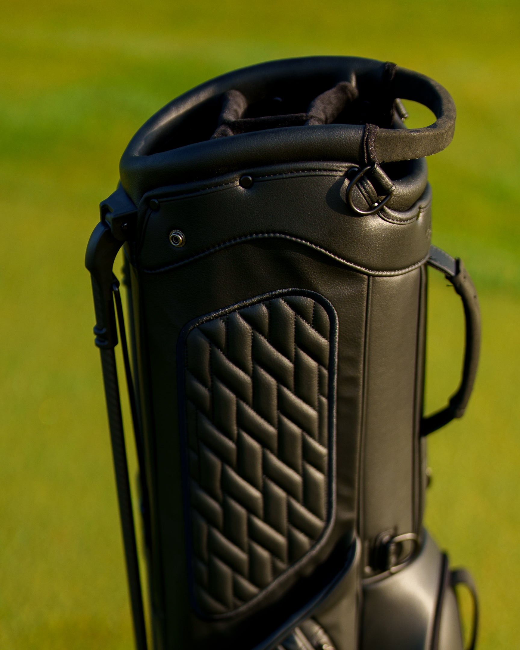 The Motier Summit Callaway Tour Golf Bag (Midnight)