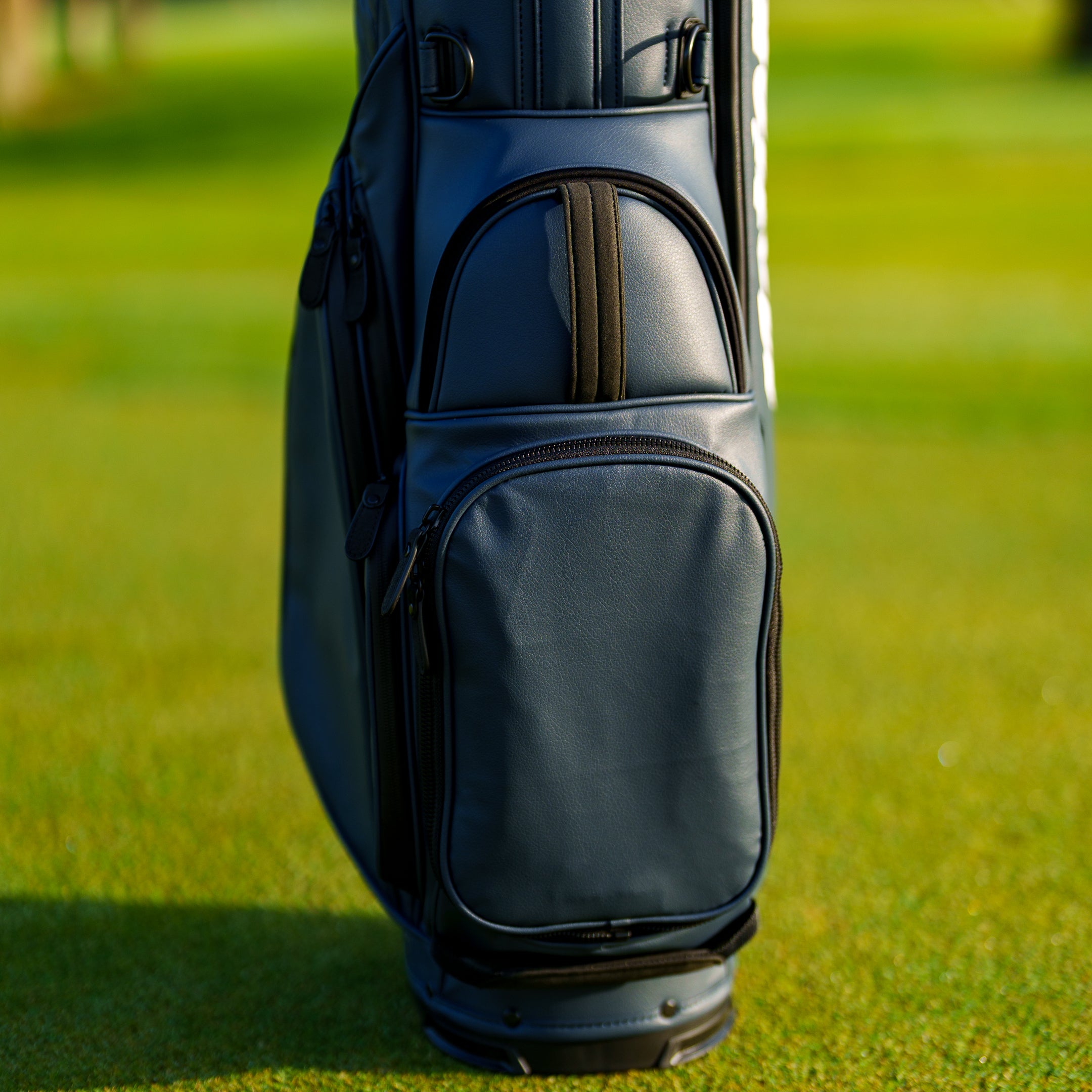 The Motier Summit Callaway Tour Golf Bag (Tahoe)