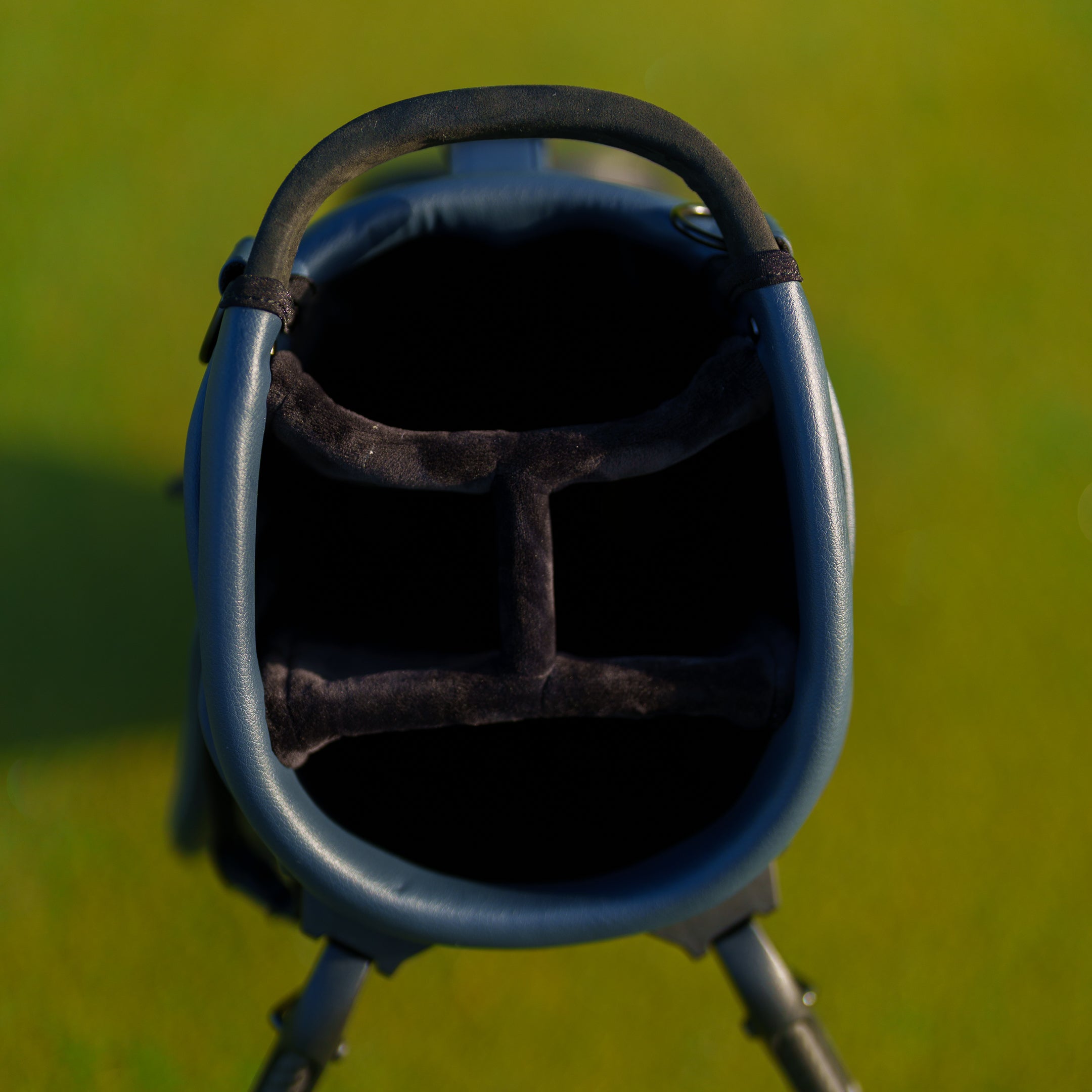 The Motier Summit Callaway Tour Golf Bag (Tahoe)