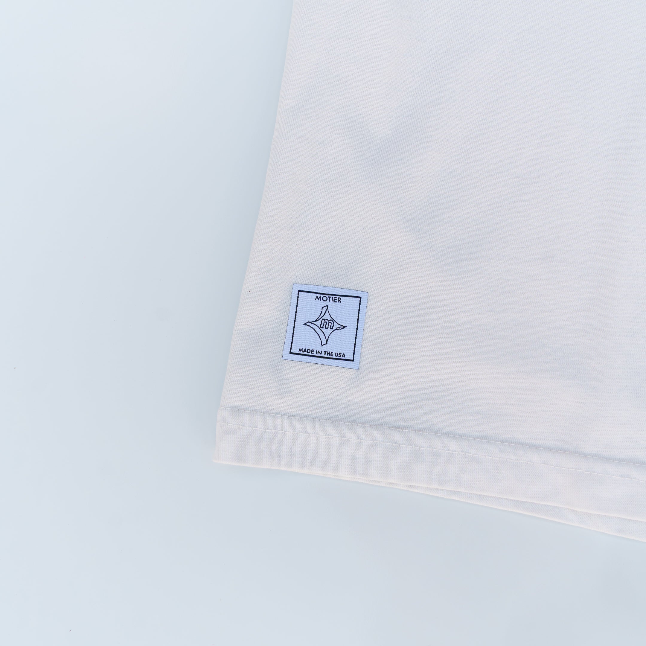 The Iridescent Box Logo Signature Luxe Tee (Snow White)