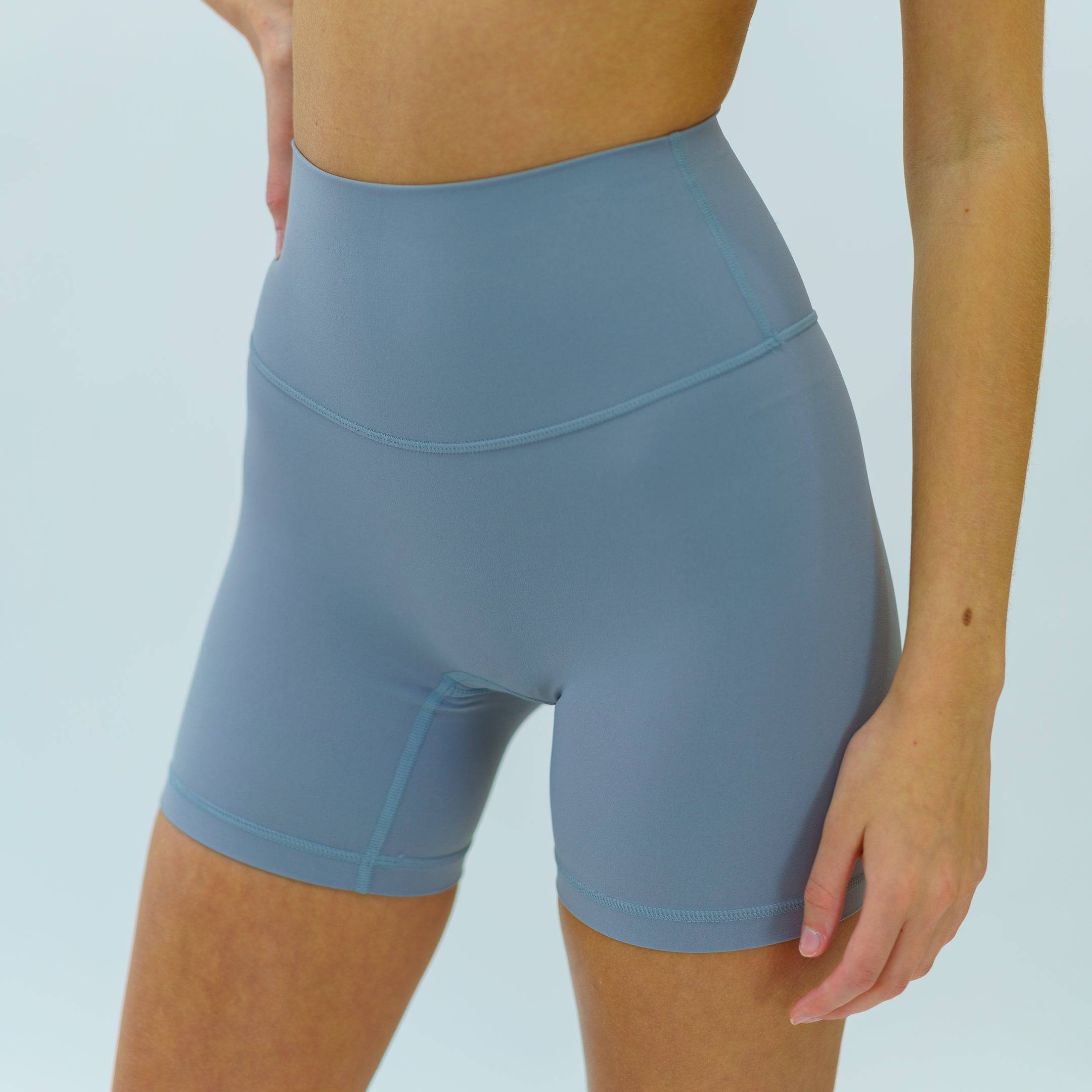 Nyx Luxe Biker Shorts (Cloud Grey) - Motier Lafayette 